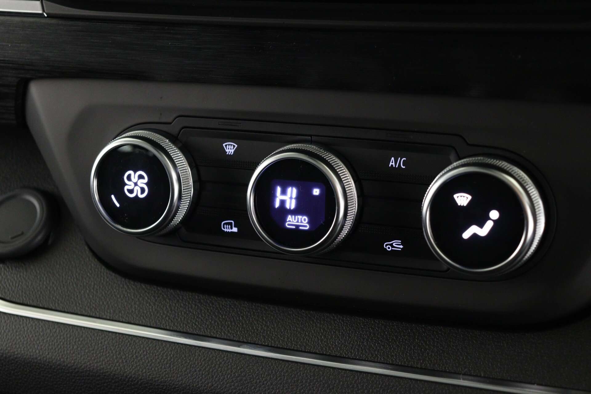 null RENAULT TRAFIC null RENAULT TRAFIC