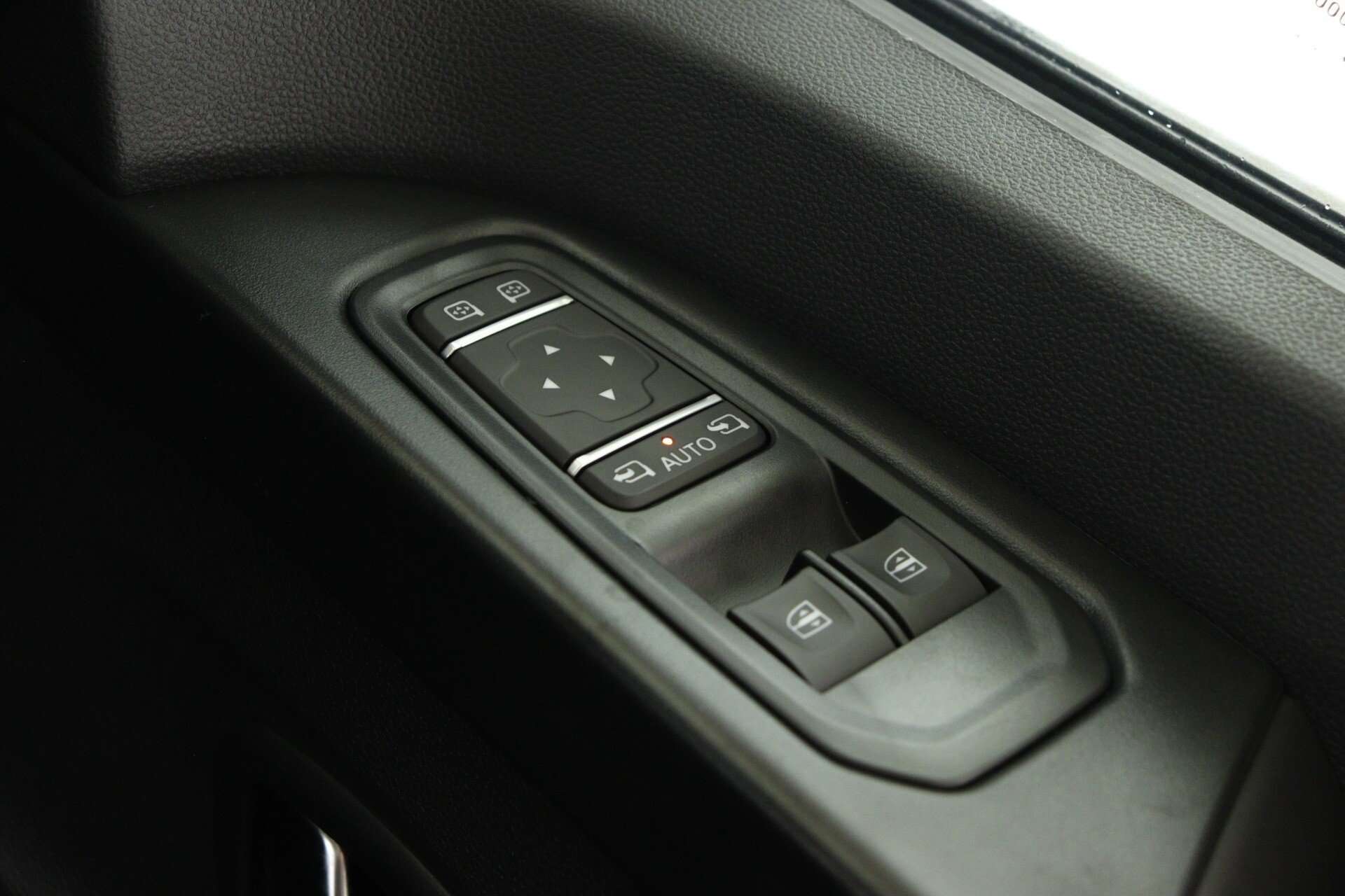 null RENAULT TRAFIC null RENAULT TRAFIC