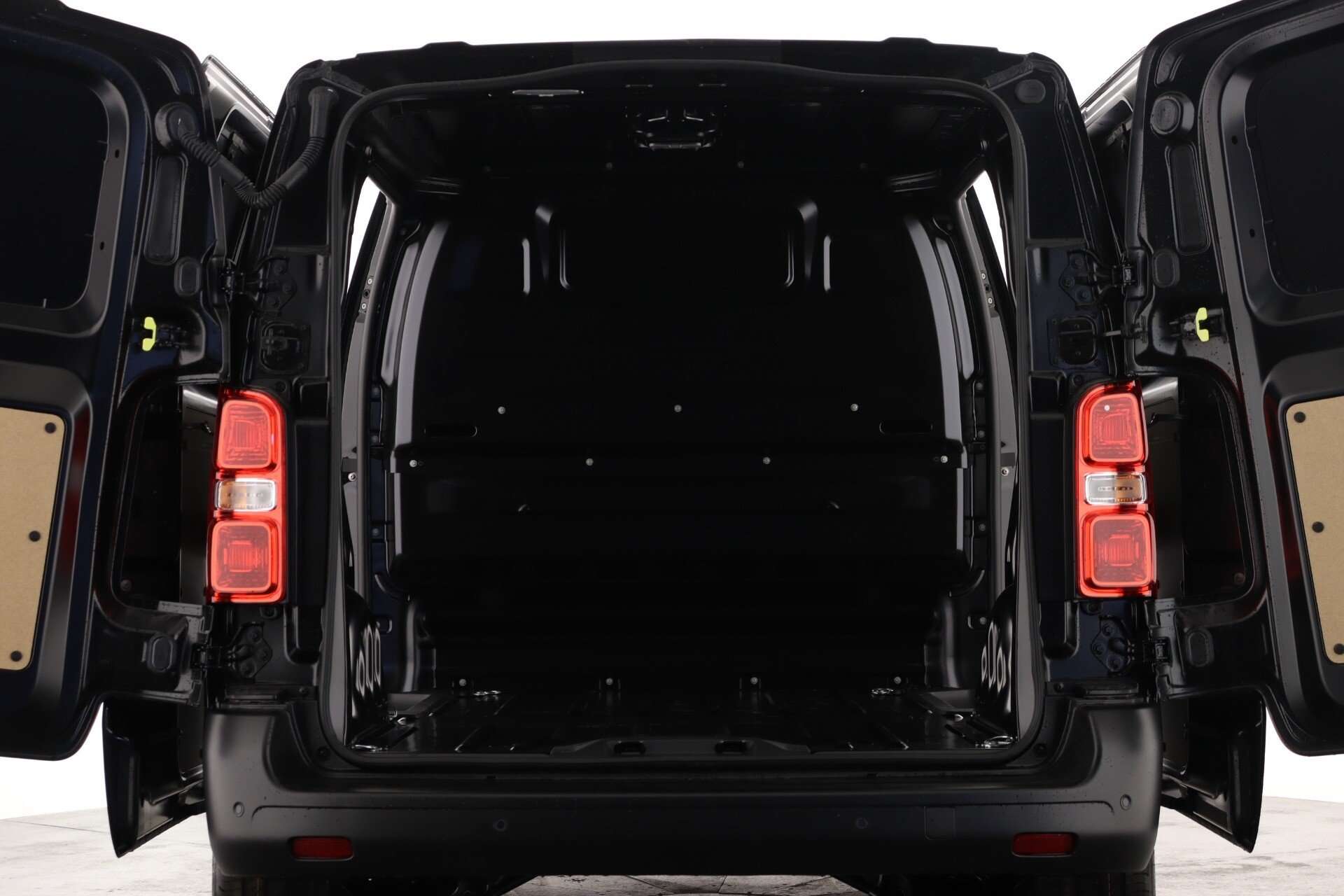 A null PEUGEOT EXPERT 1.5 BlueHDi S&S 120 Professional A null PEUGEOT EXPERT 1.5 BlueHDi S&S 120 Professional