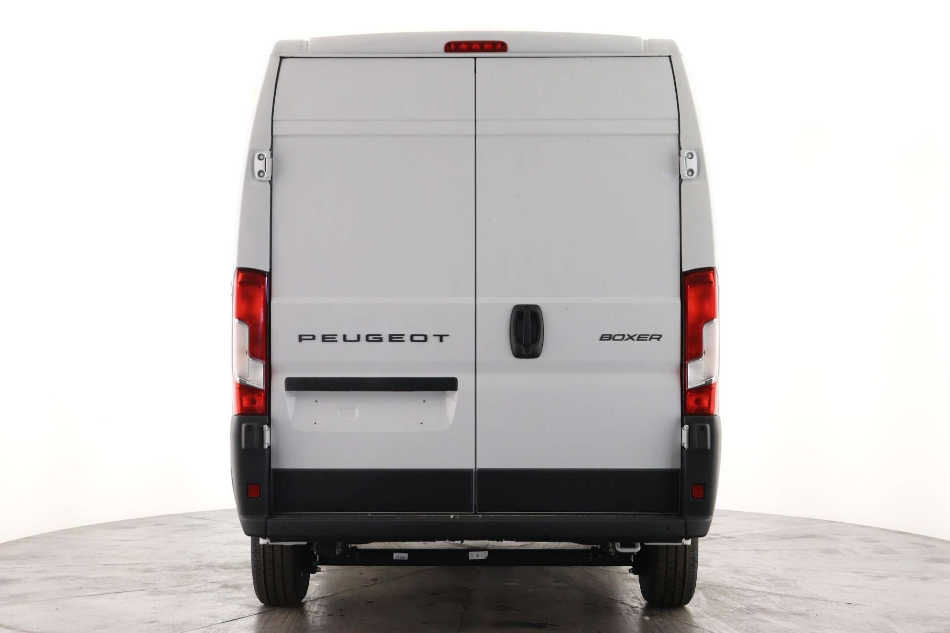 A null PEUGEOT BOXER 335 L2H2 BHDi 140 MT6 Professional A null PEUGEOT BOXER 335 L2H2 BHDi 140 MT6 Professional
