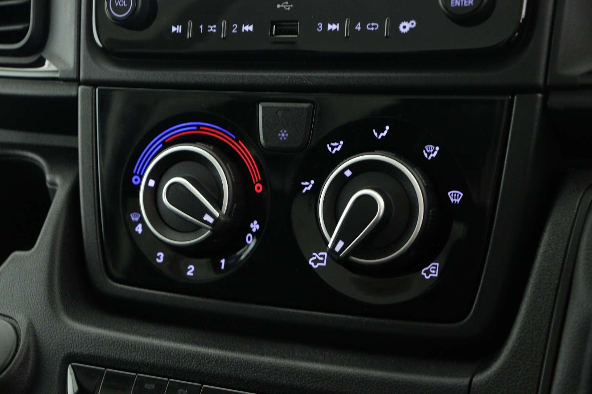 null PEUGEOT BOXER null PEUGEOT BOXER