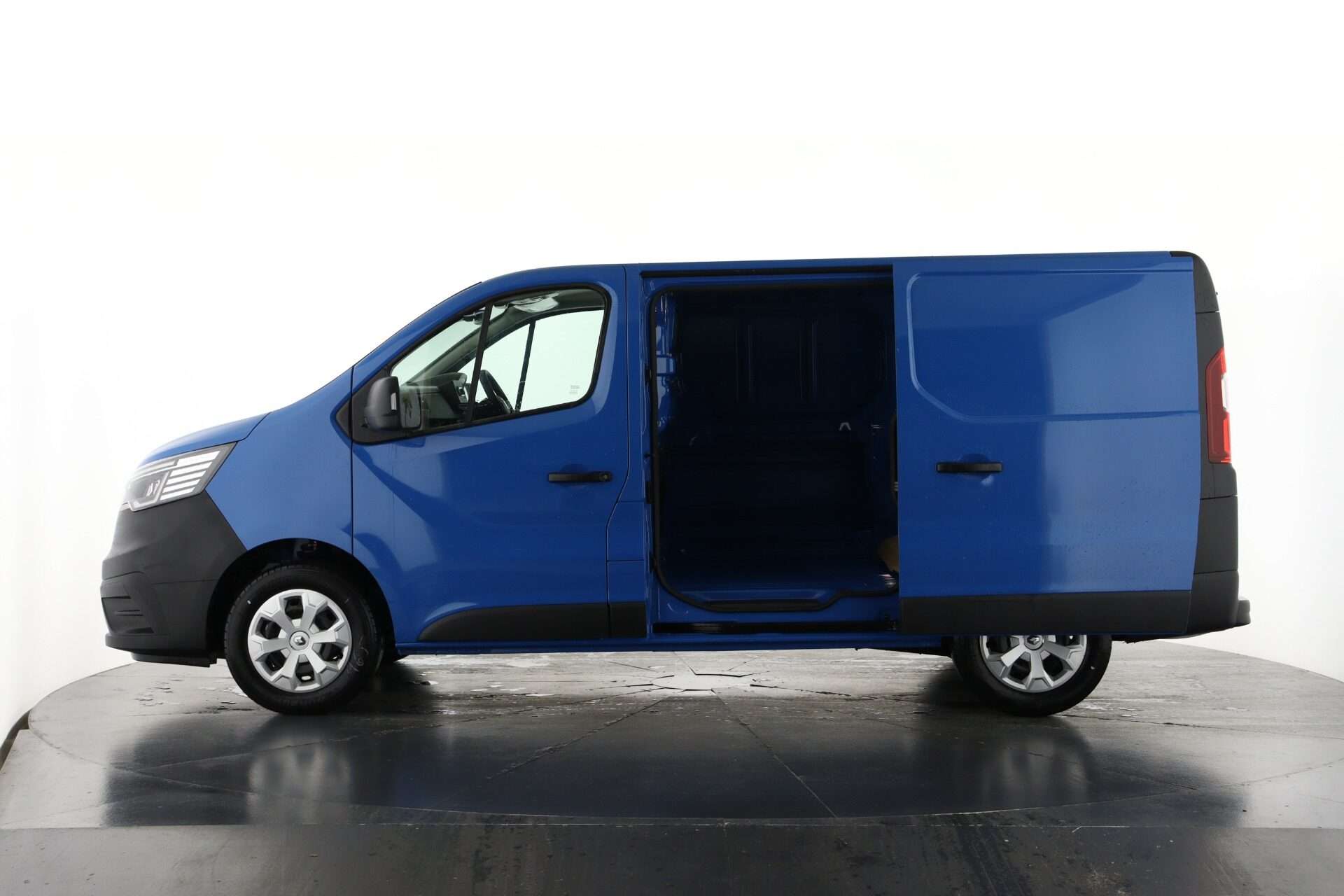 2023 RENAULT TRAFIC 2023 RENAULT TRAFIC