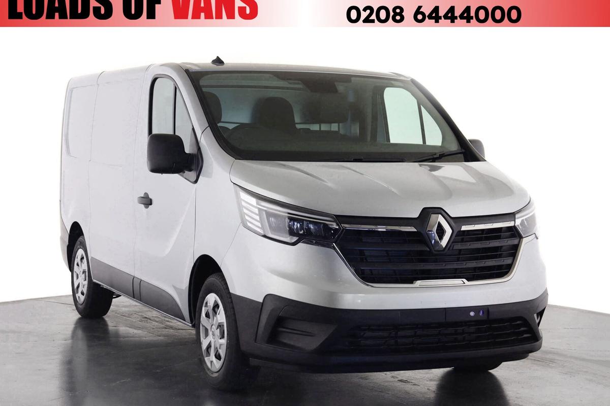 Check out this Renault Trafic 2024 Diesel Manual