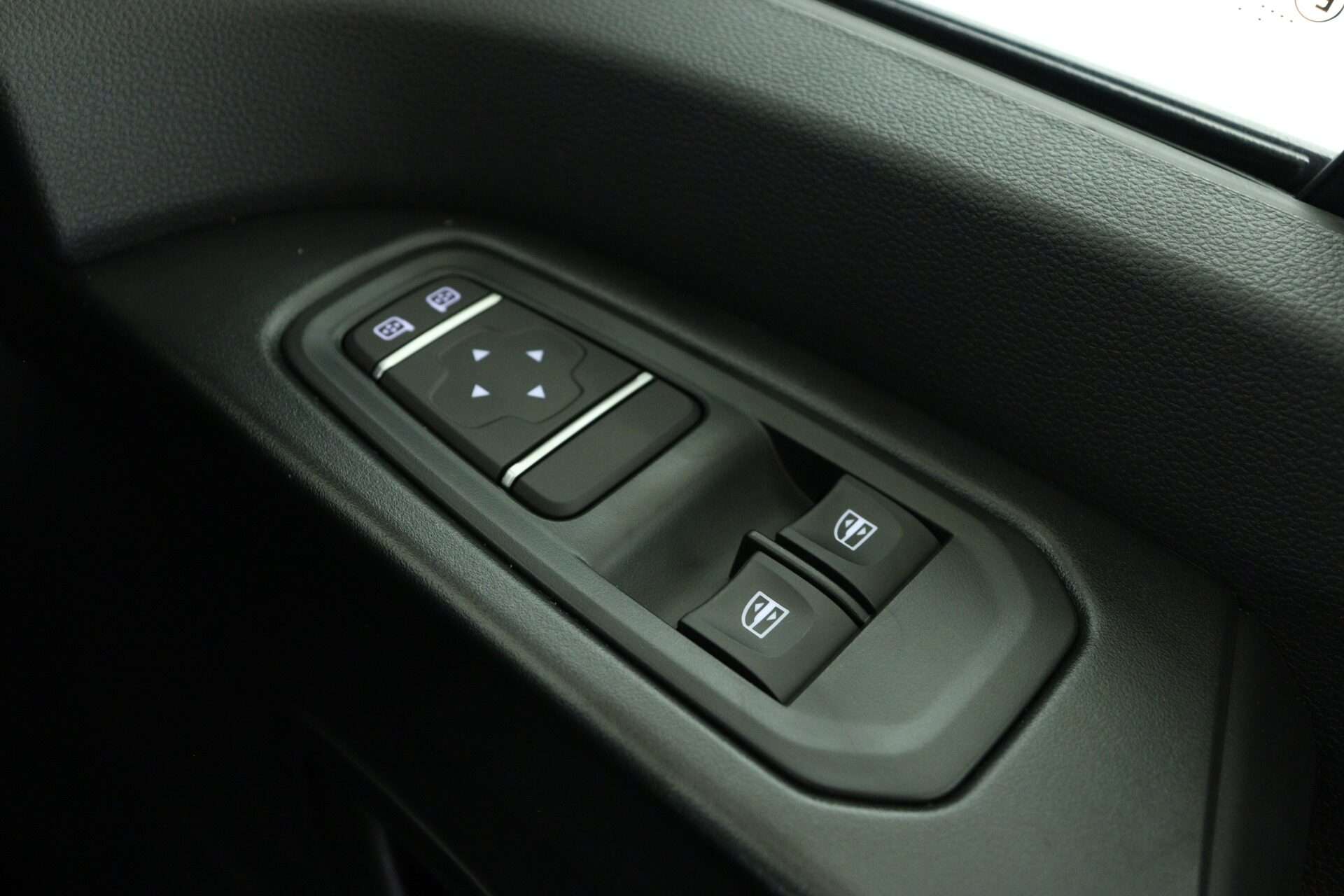 2024 RENAULT TRAFIC 2024 RENAULT TRAFIC