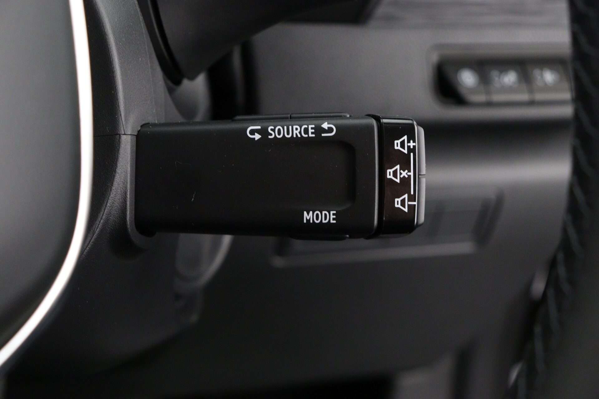 2025 RENAULT KANGOO 2025 RENAULT KANGOO