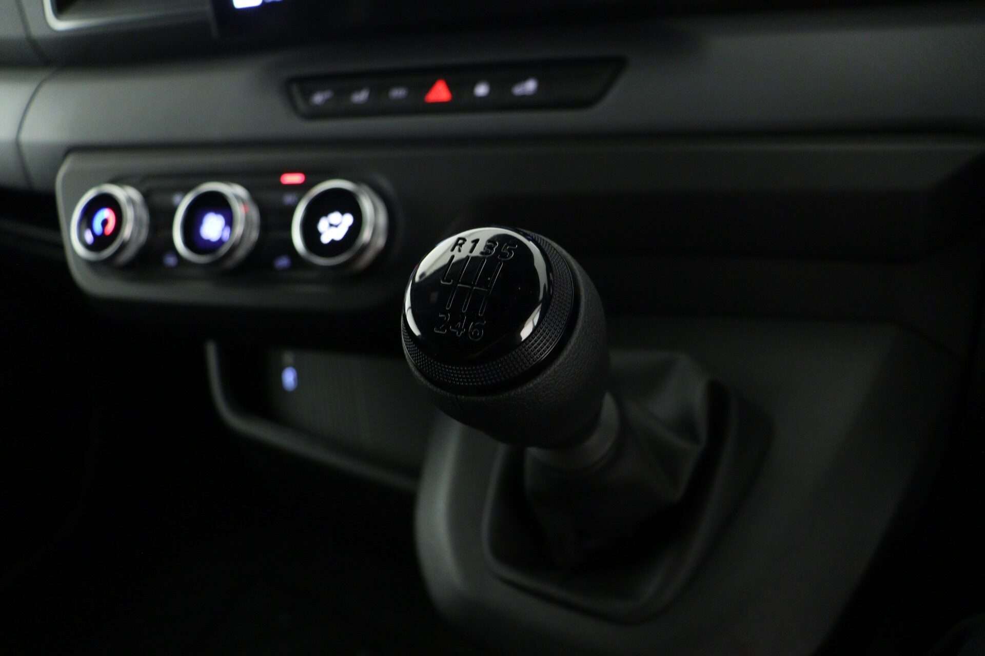 2025 RENAULT MASTER 2025 RENAULT MASTER