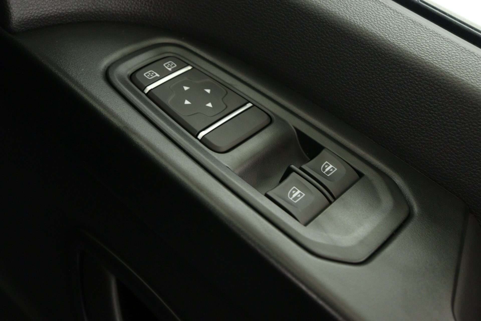 2025 RENAULT TRAFIC 2025 RENAULT TRAFIC