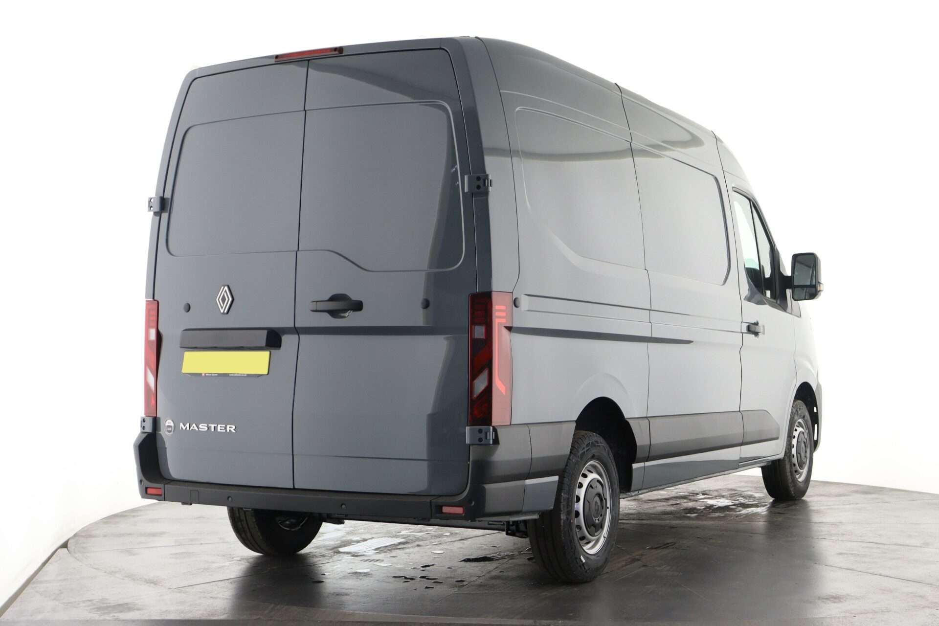 A 2025 RENAULT MASTER MM35 Blue dCi 150 Advance Medium Roof A 2025 RENAULT MASTER MM35 Blue dCi 150 Advance Medium Roof