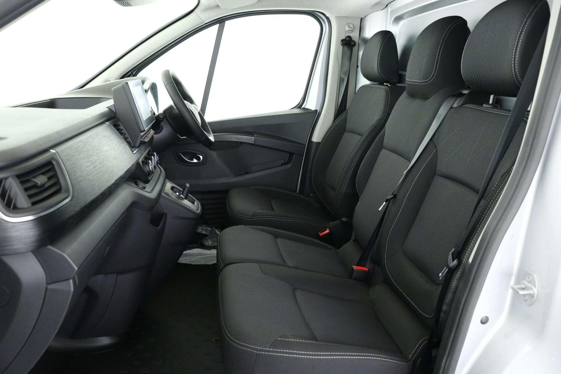 2025 RENAULT TRAFIC 2025 RENAULT TRAFIC