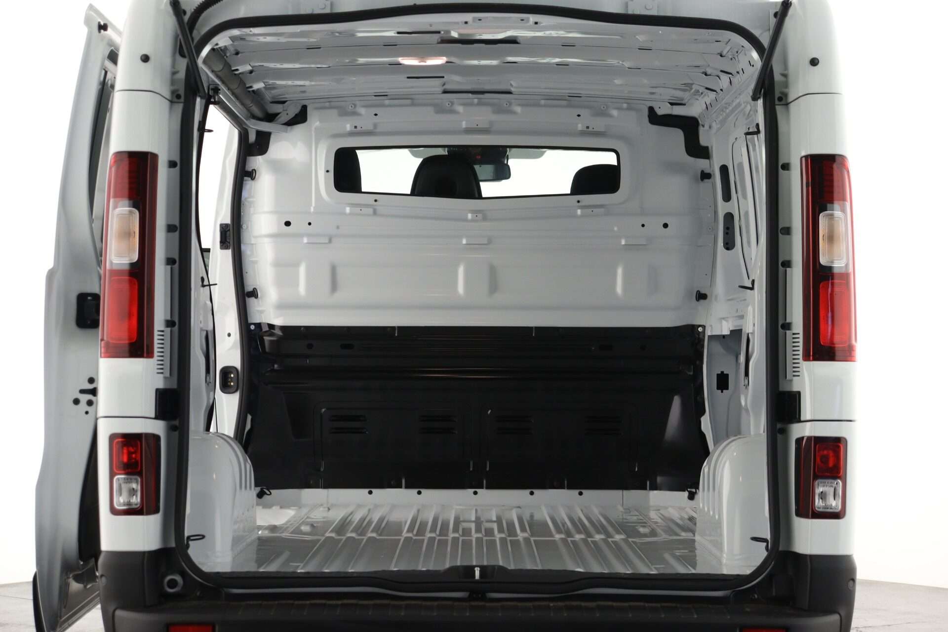 A 2025 RENAULT TRAFIC SL30 Blue dCi 130 Advance TAILGATE A 2025 RENAULT TRAFIC SL30 Blue dCi 130 Advance TAILGATE