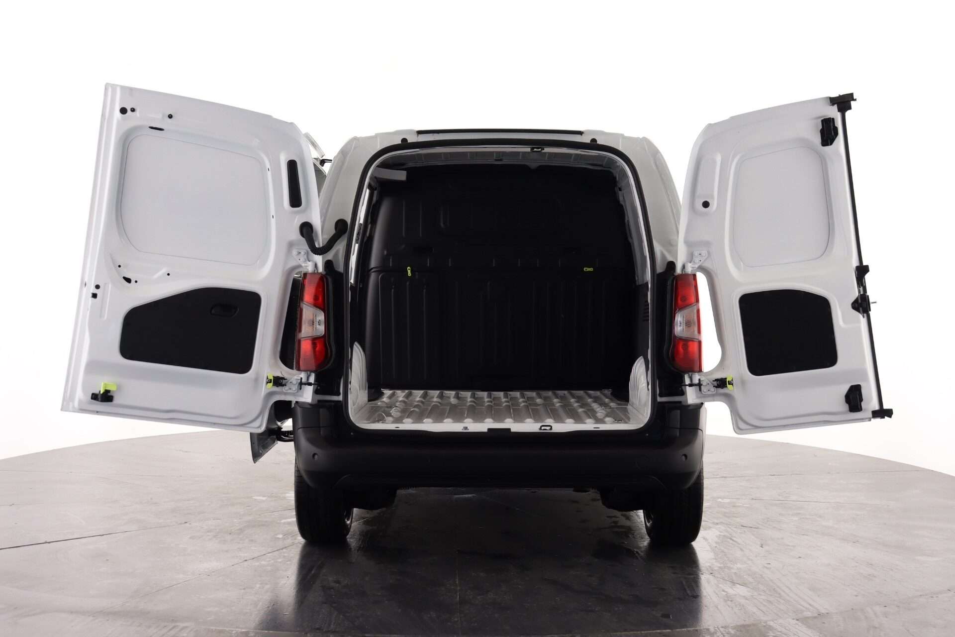 A 2023 CITROEN BERLINGO M 1.5 BlueHDi 1000Kg Enterprise Ed 100ps 6 Speed S/S A 2023 CITROEN BERLINGO M 1.5 BlueHDi 1000Kg Enterprise Ed 100ps 6 Speed S/S