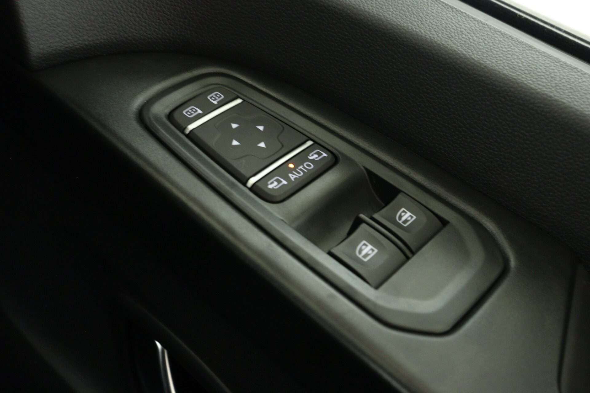 2025 RENAULT TRAFIC 2025 RENAULT TRAFIC