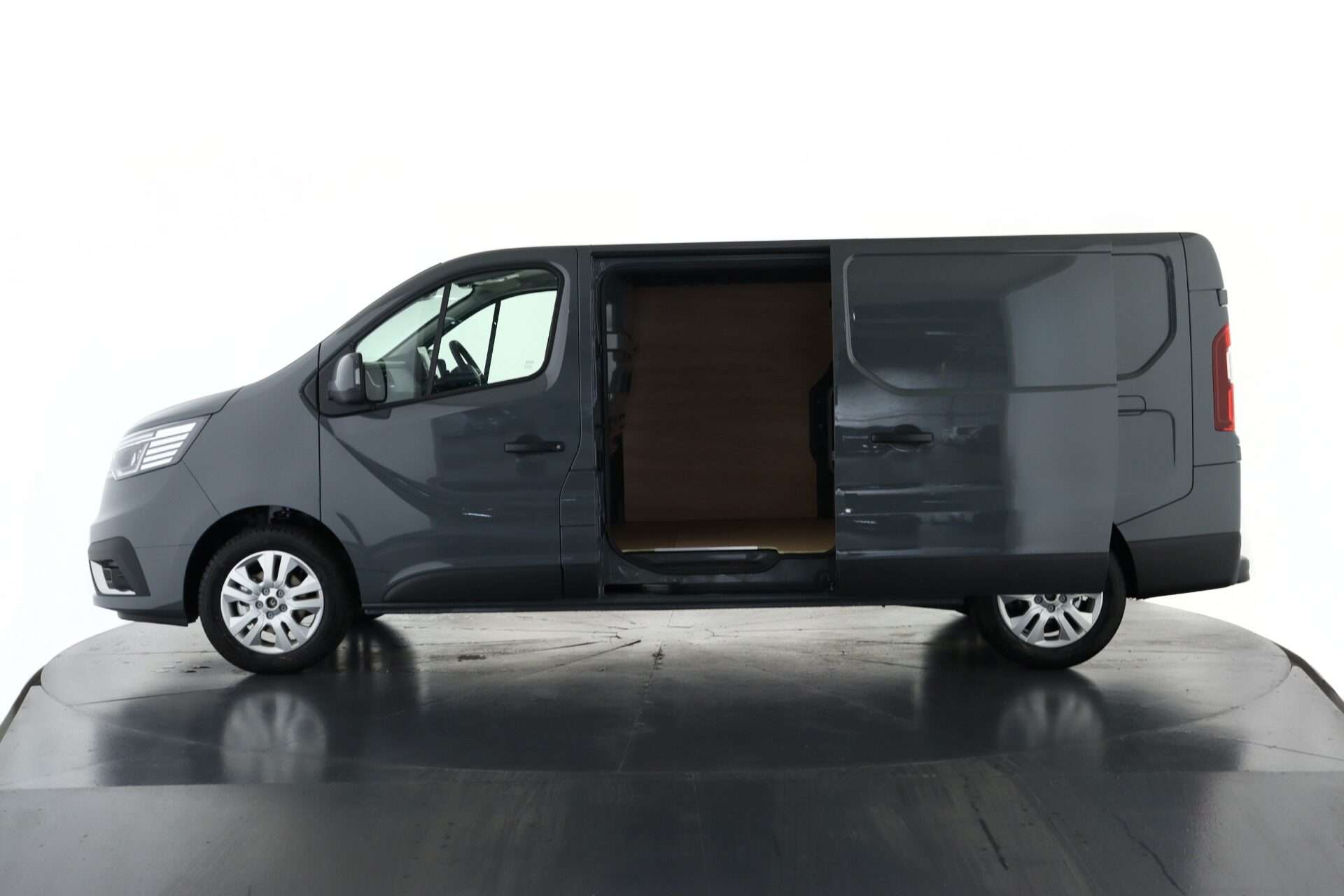 2025 RENAULT TRAFIC 2025 RENAULT TRAFIC