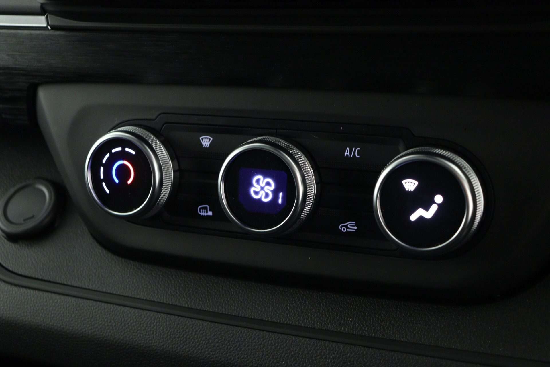 2024 RENAULT TRAFIC 2024 RENAULT TRAFIC