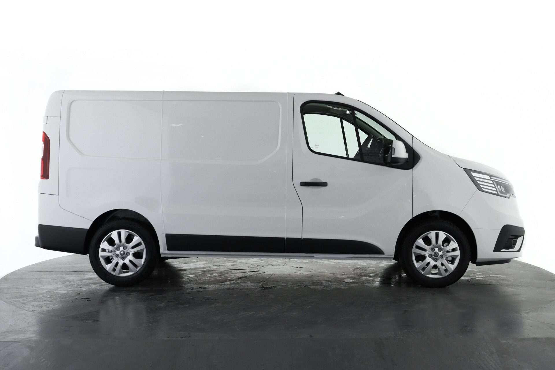 2025 RENAULT TRAFIC 2025 RENAULT TRAFIC