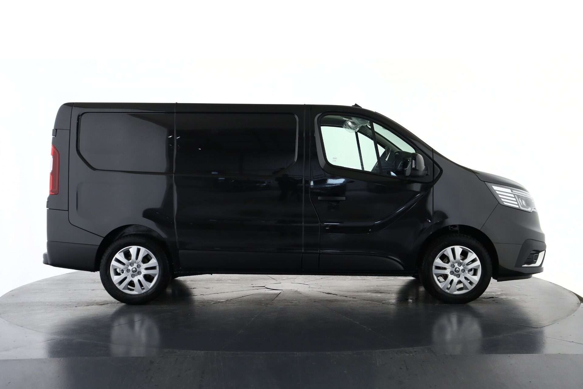 2025 RENAULT TRAFIC 2025 RENAULT TRAFIC