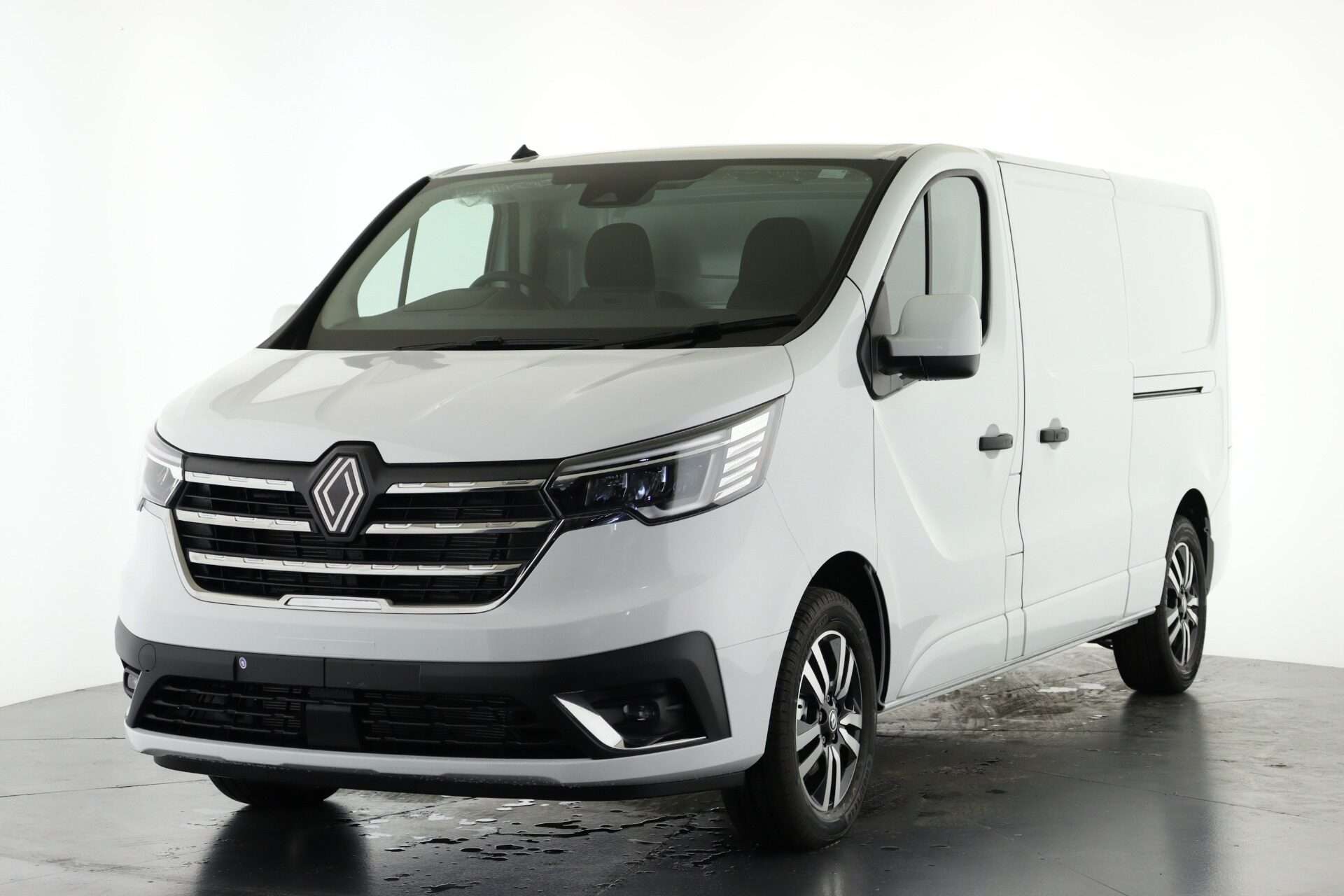 2025 RENAULT TRAFIC 2025 RENAULT TRAFIC