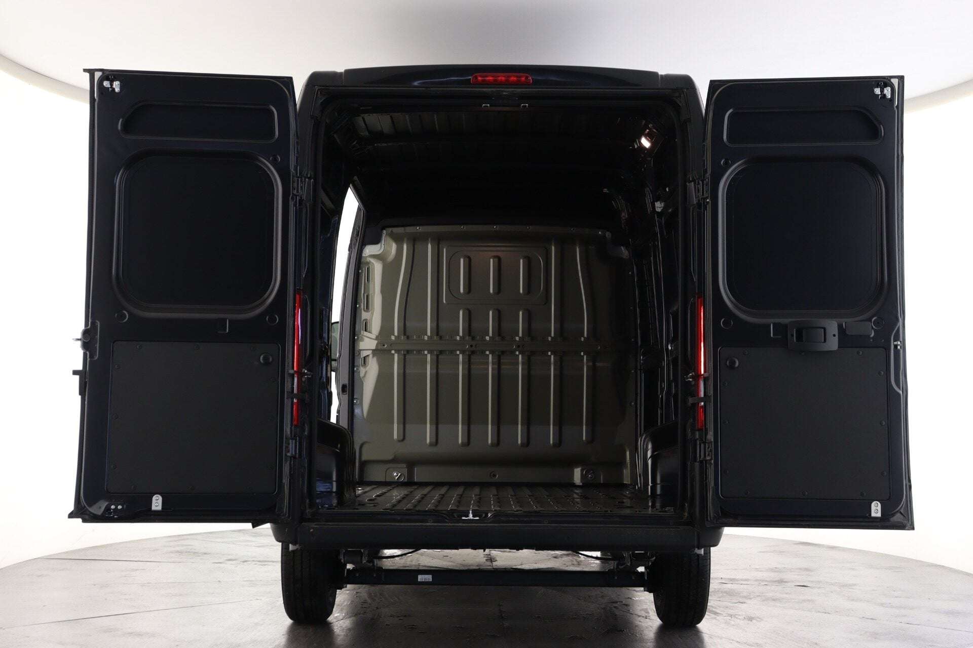 A 2025 VAUXHALL MOVANO 35 L2H2 2.2 Turbo D 140 Prime Auto A 2025 VAUXHALL MOVANO 35 L2H2 2.2 Turbo D 140 Prime Auto