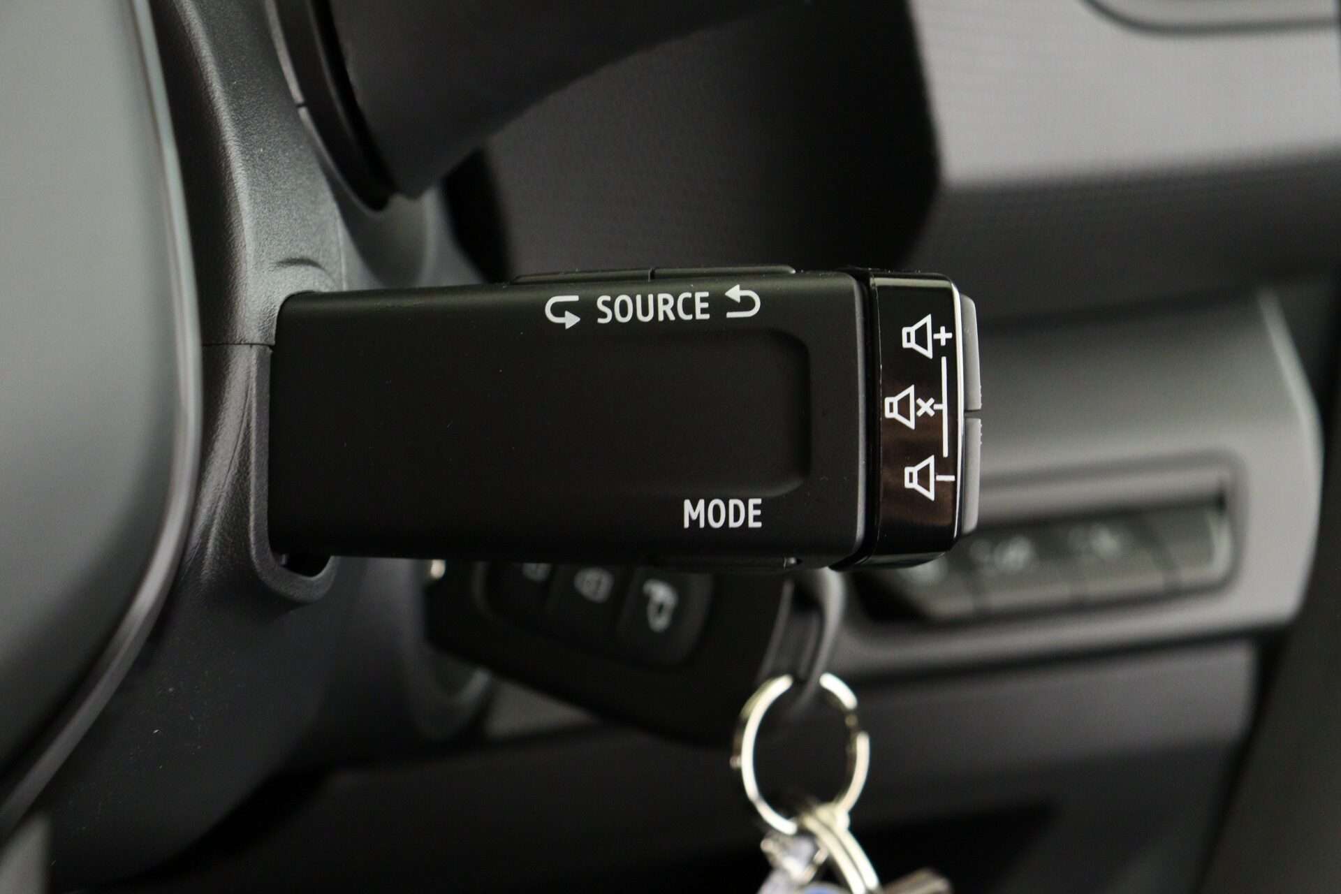 2025 RENAULT TRAFIC 2025 RENAULT TRAFIC