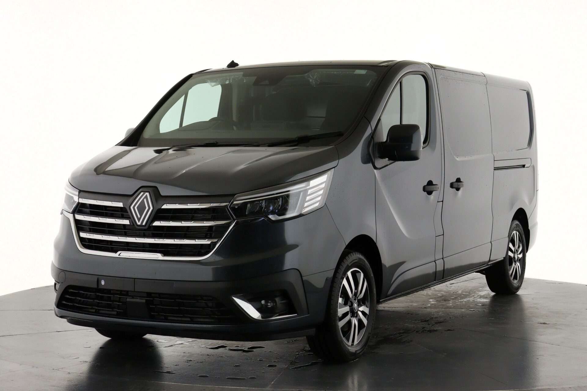 2025 RENAULT TRAFIC 2025 RENAULT TRAFIC