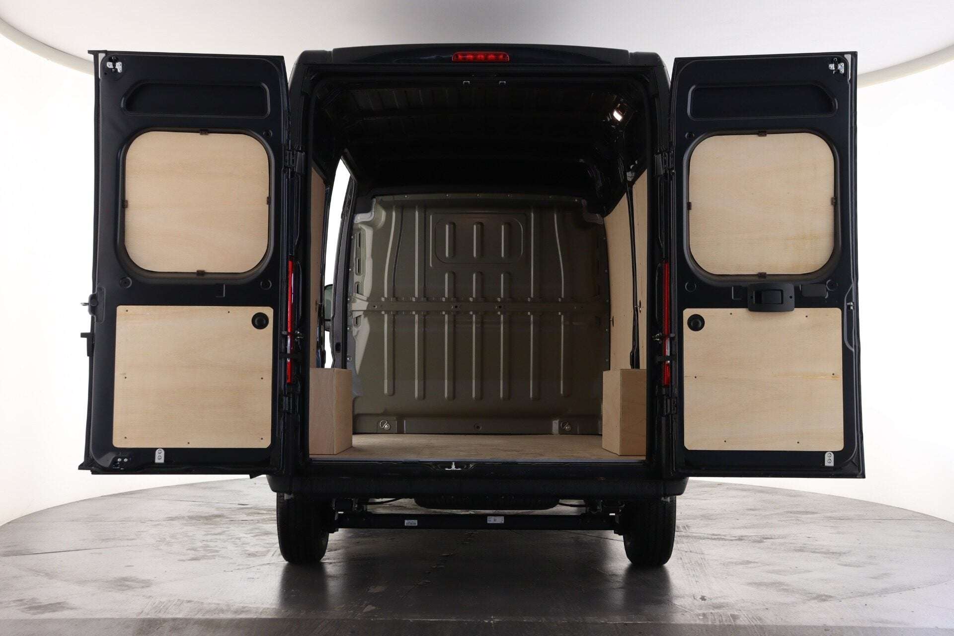 A 2025 CITROEN RELAY 35 L2H2 2.2 BlueHDi 140 H2 Enterprise Auto A 2025 CITROEN RELAY 35 L2H2 2.2 BlueHDi 140 H2 Enterprise Auto