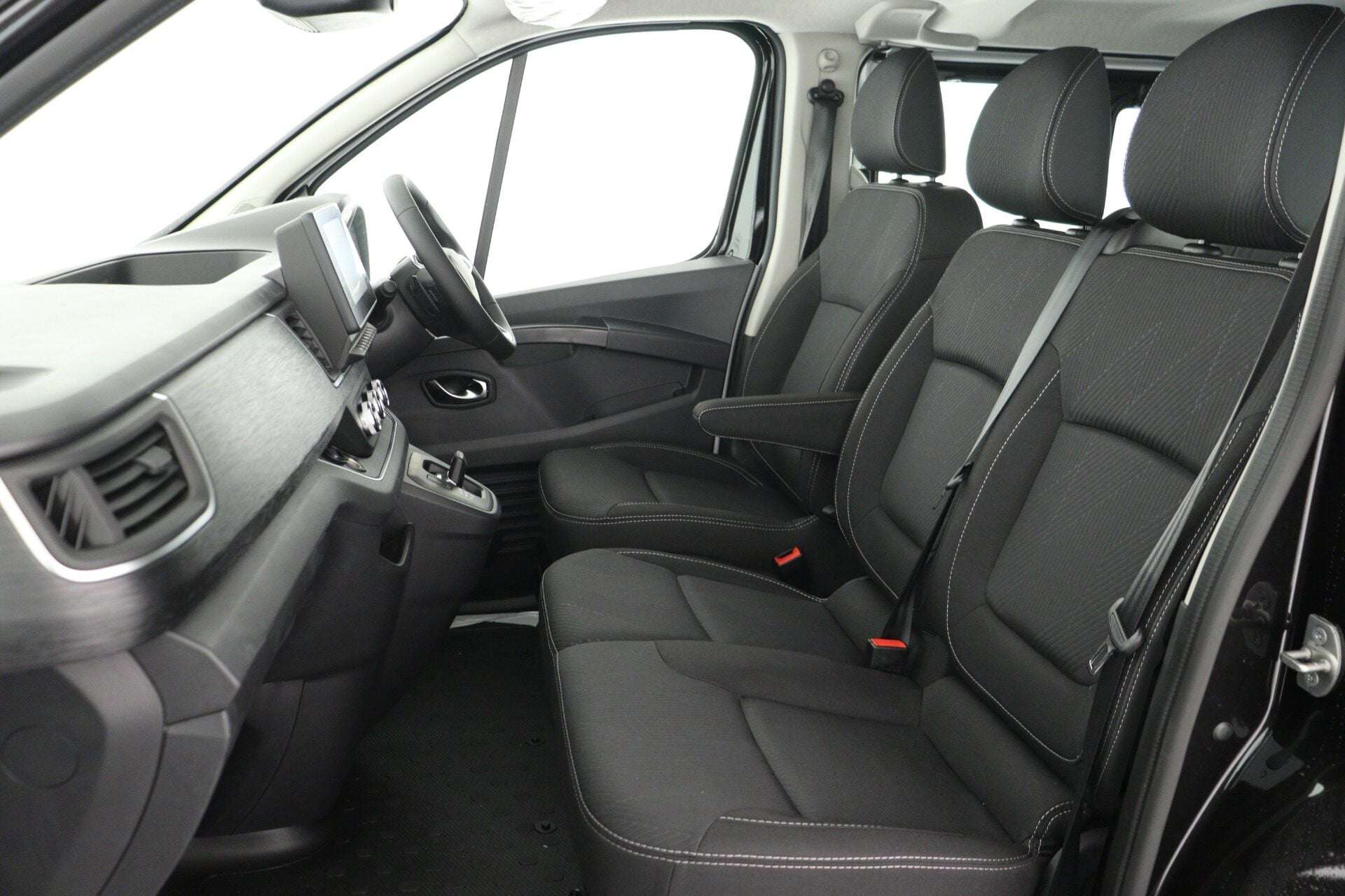 2025 RENAULT TRAFIC 2025 RENAULT TRAFIC