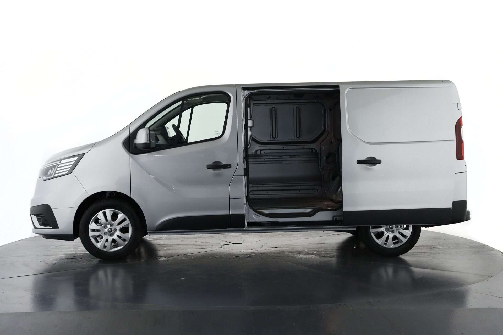 2025 RENAULT TRAFIC 2025 RENAULT TRAFIC