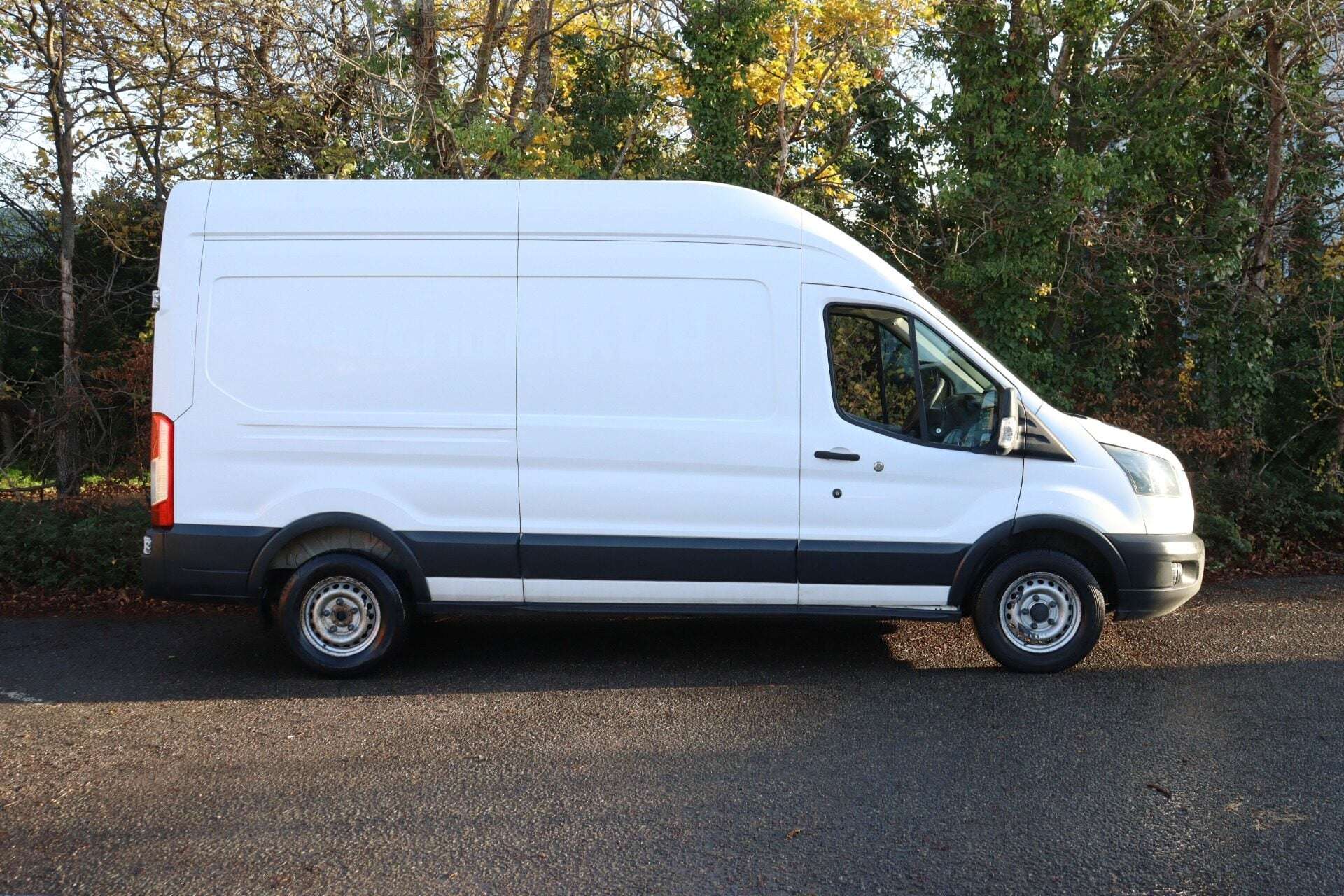 A 2018 FORD TRANSIT Ford Transit 350 A 2018 FORD TRANSIT Ford Transit 350