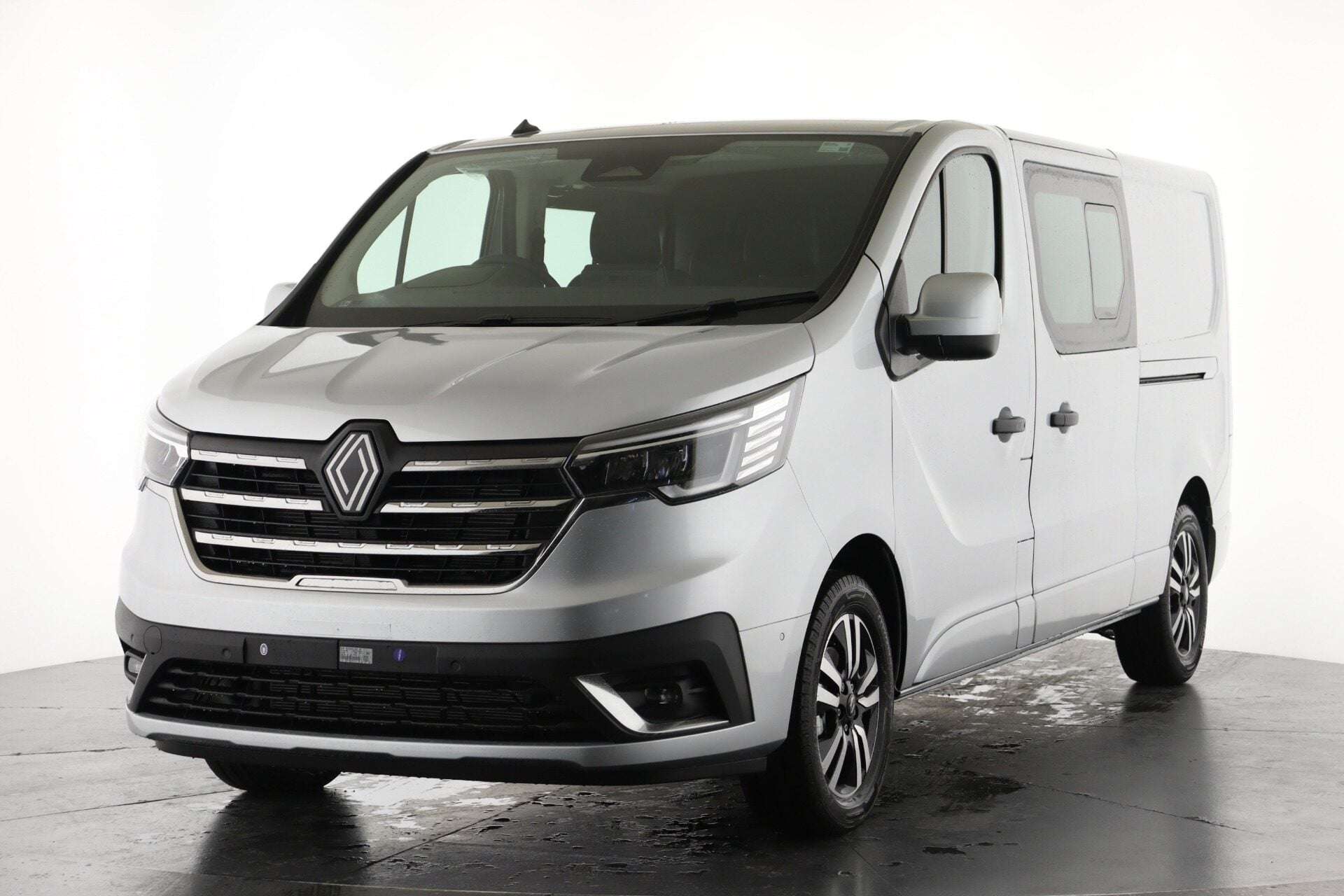 2025 RENAULT TRAFIC 2025 RENAULT TRAFIC