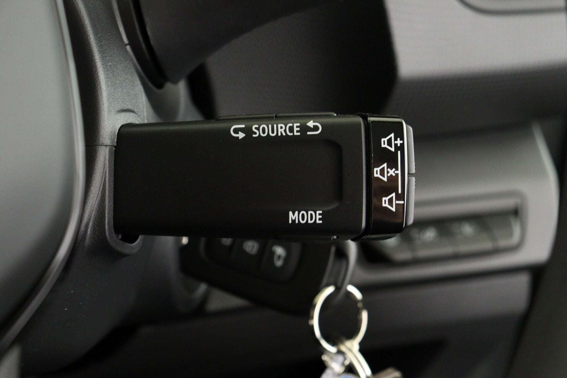 2025 RENAULT TRAFIC 2025 RENAULT TRAFIC