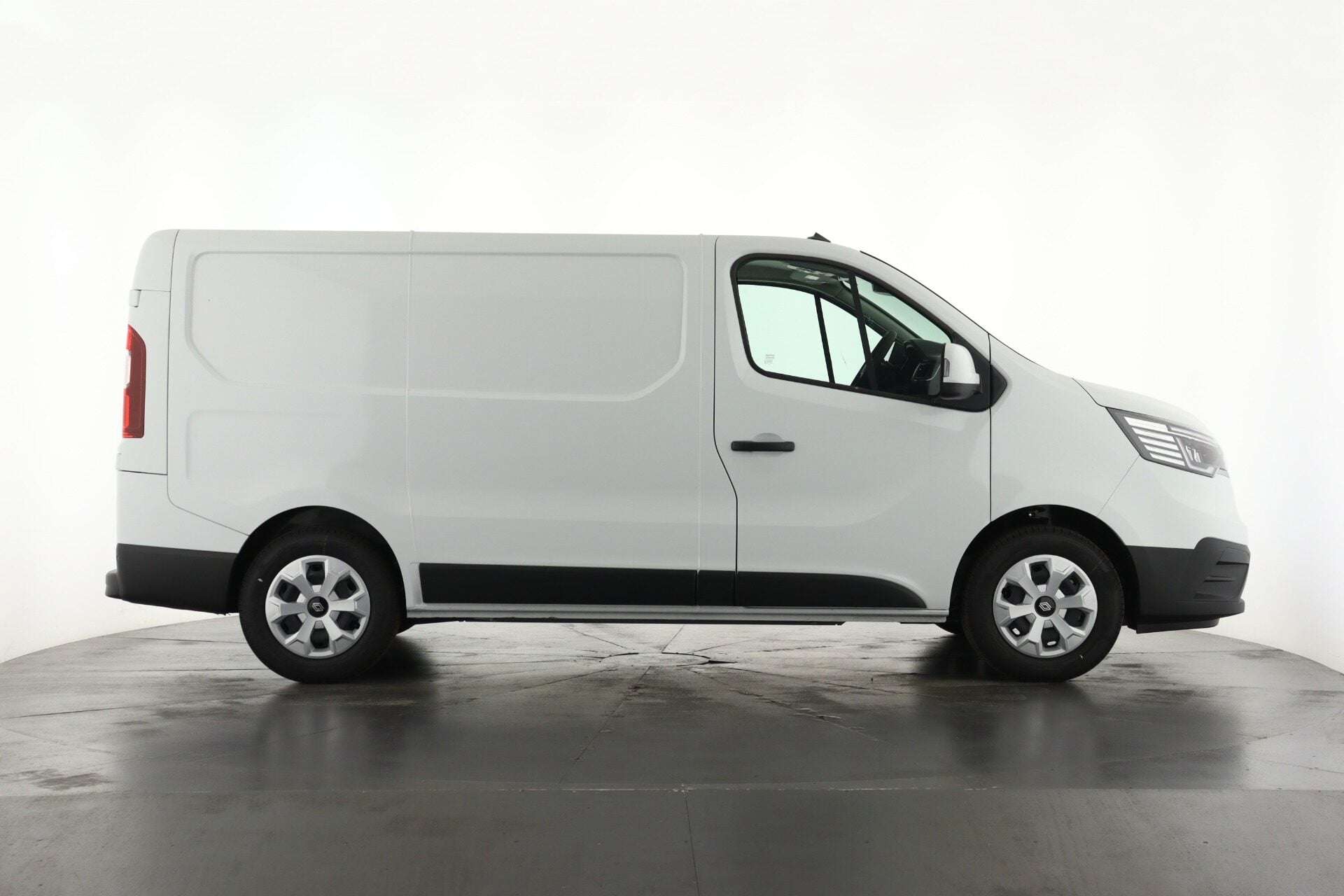 2025 RENAULT TRAFIC 2025 RENAULT TRAFIC