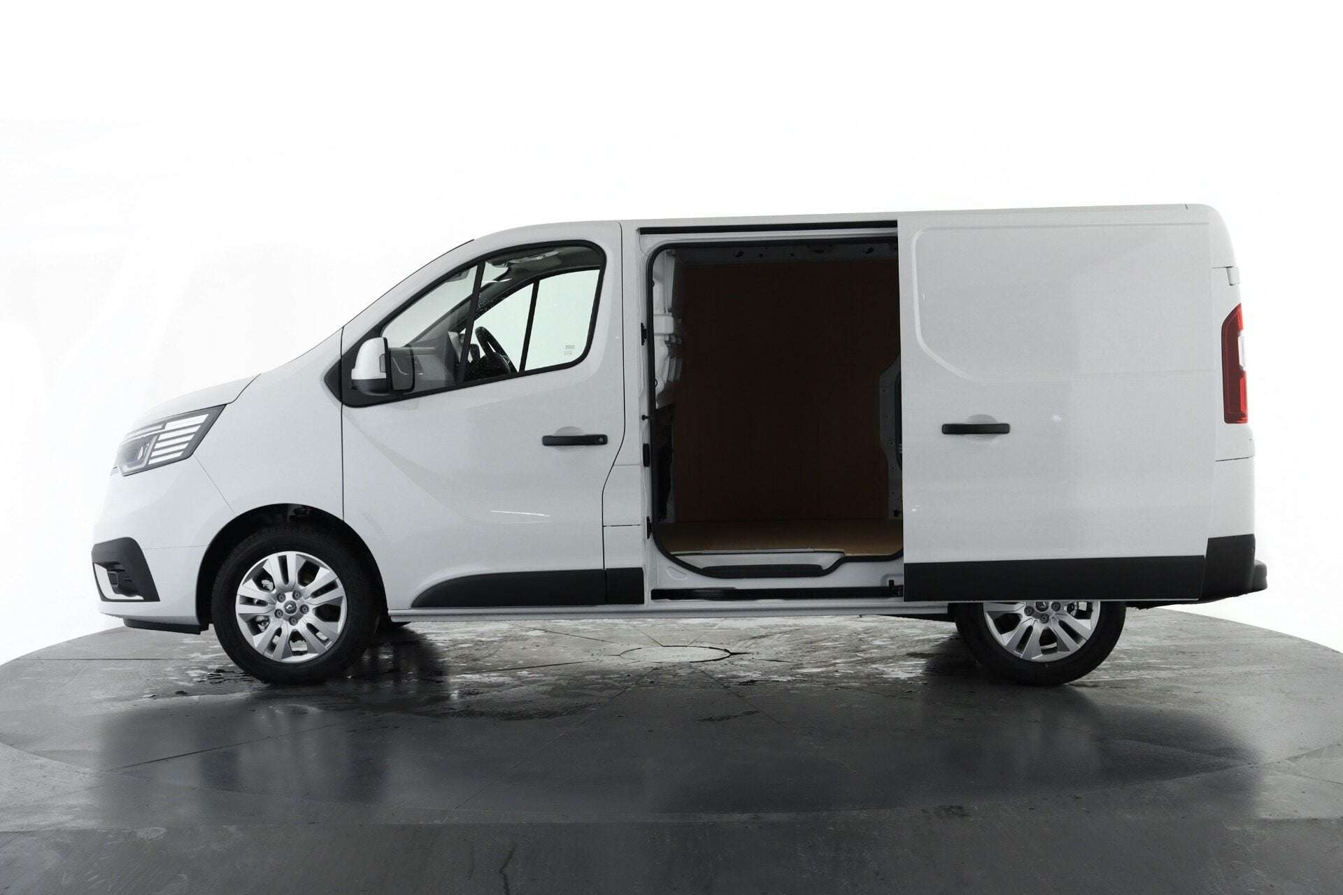 2025 RENAULT TRAFIC 2025 RENAULT TRAFIC