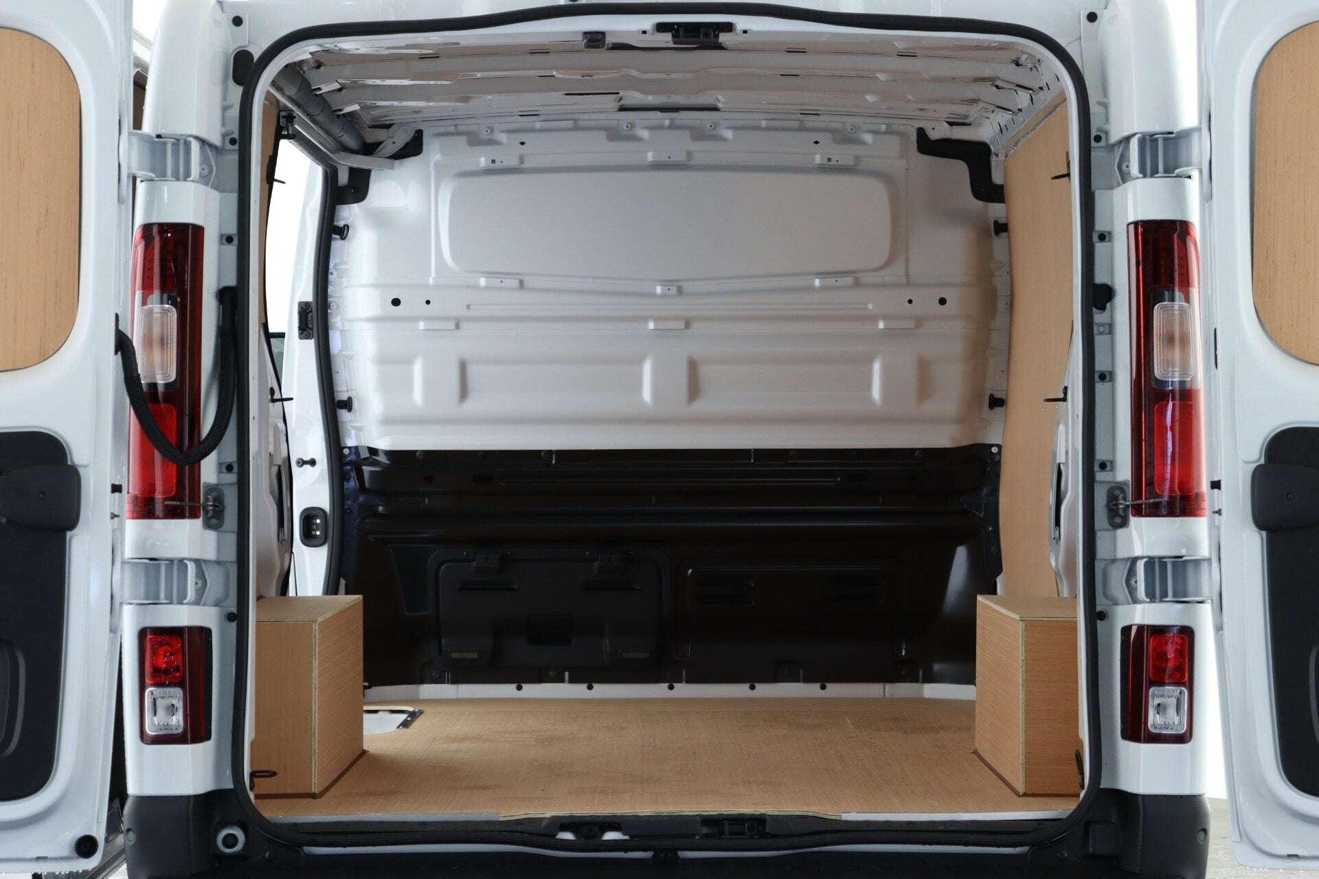 A 2025 RENAULT TRAFIC SL30 Blue dCi 130 Extra A 2025 RENAULT TRAFIC SL30 Blue dCi 130 Extra