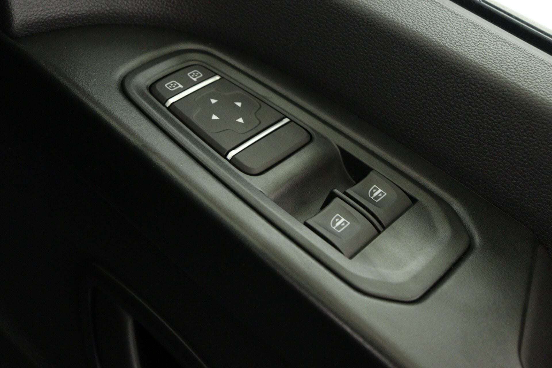 2025 RENAULT TRAFIC 2025 RENAULT TRAFIC