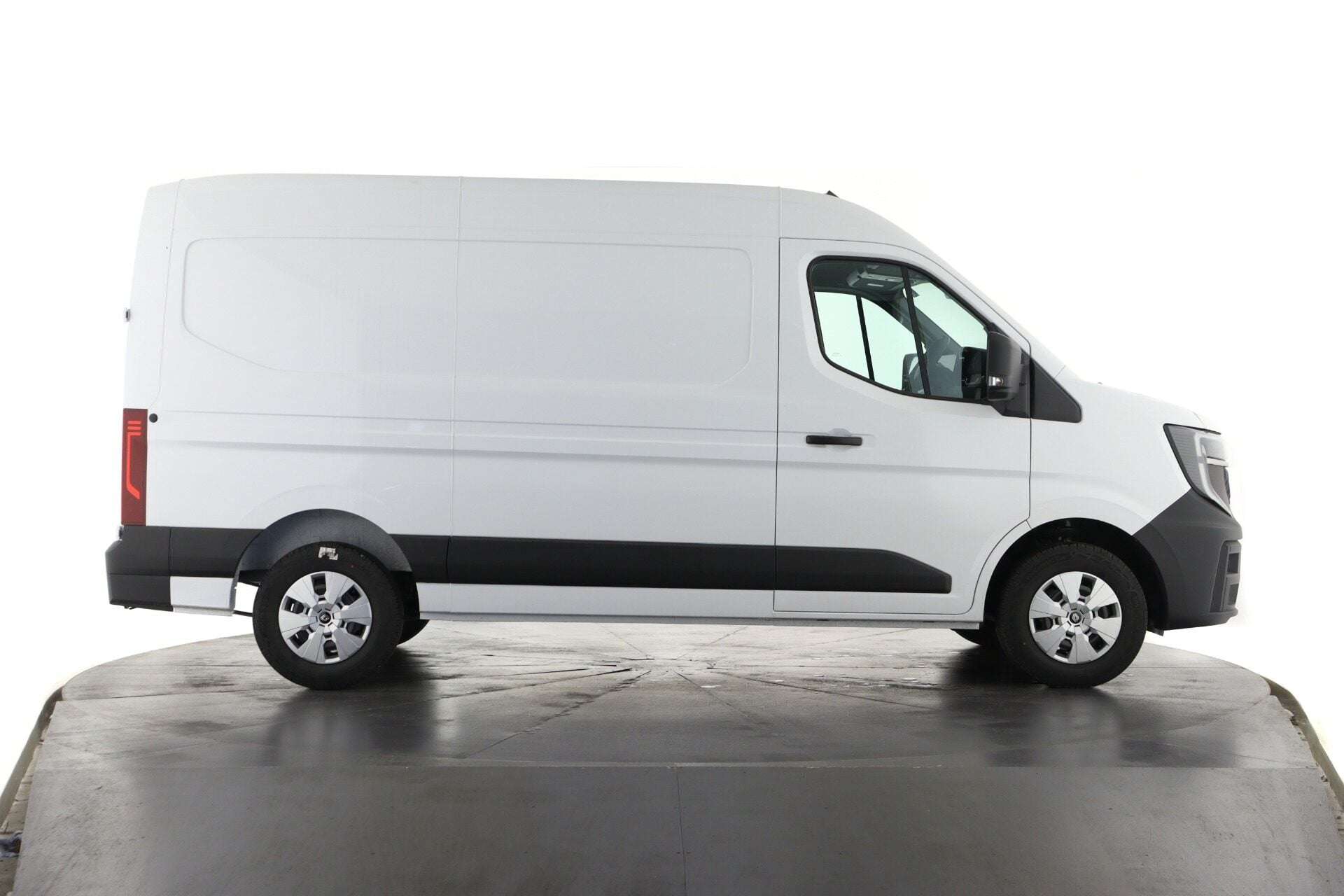 2025 RENAULT MASTER 2025 RENAULT MASTER