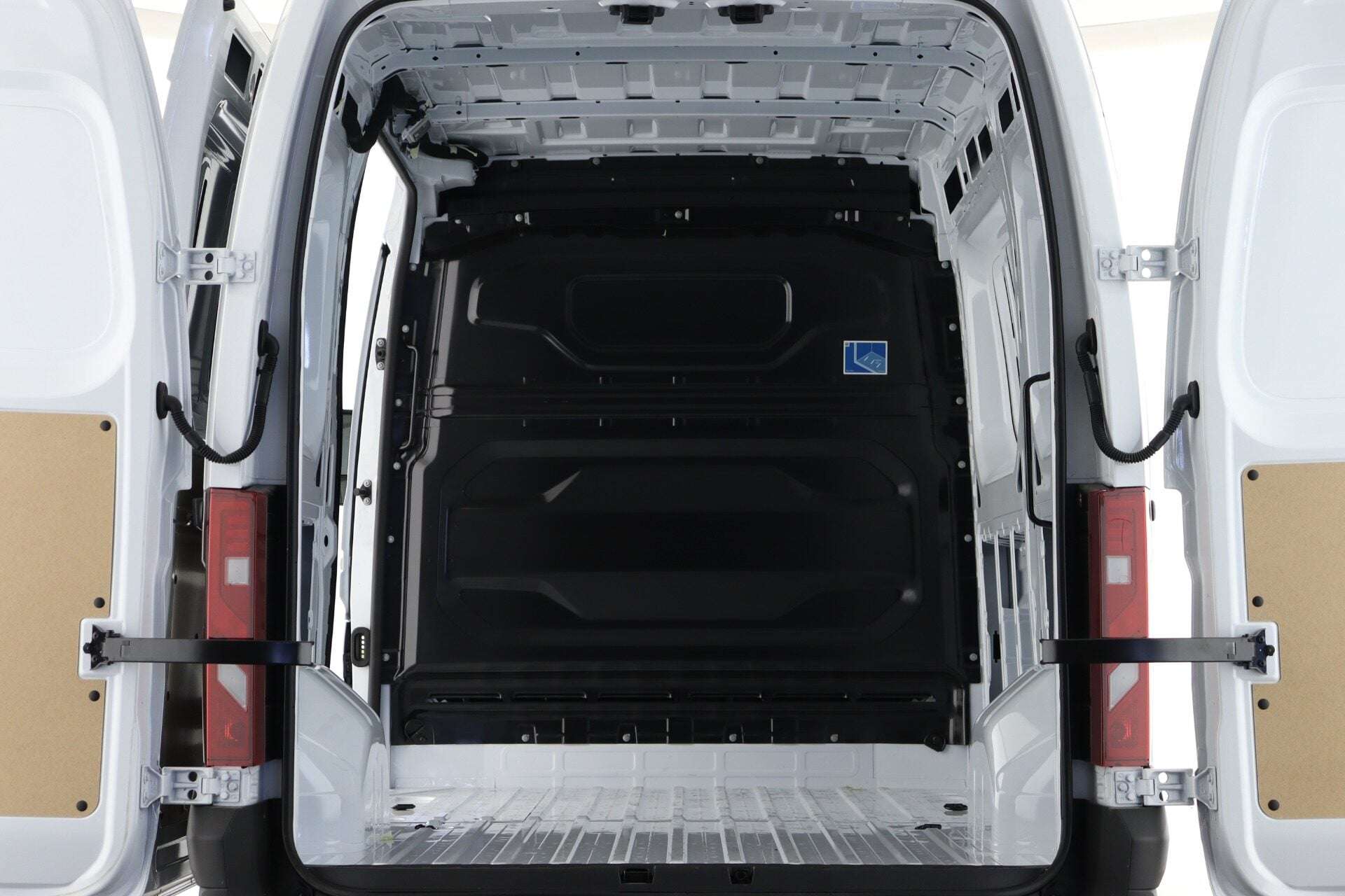 A 2025 RENAULT MASTER MM35 Blue dCi 150 Advance Auto A 2025 RENAULT MASTER MM35 Blue dCi 150 Advance Auto