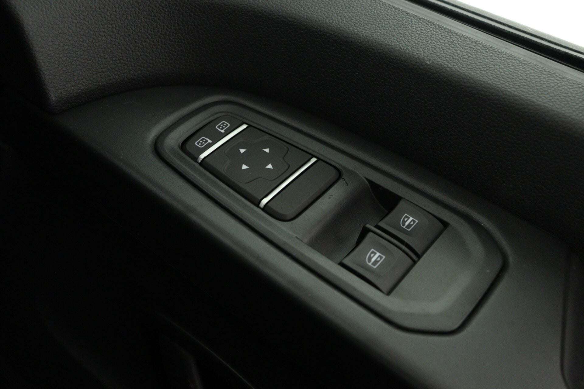 2025 RENAULT TRAFIC 2025 RENAULT TRAFIC