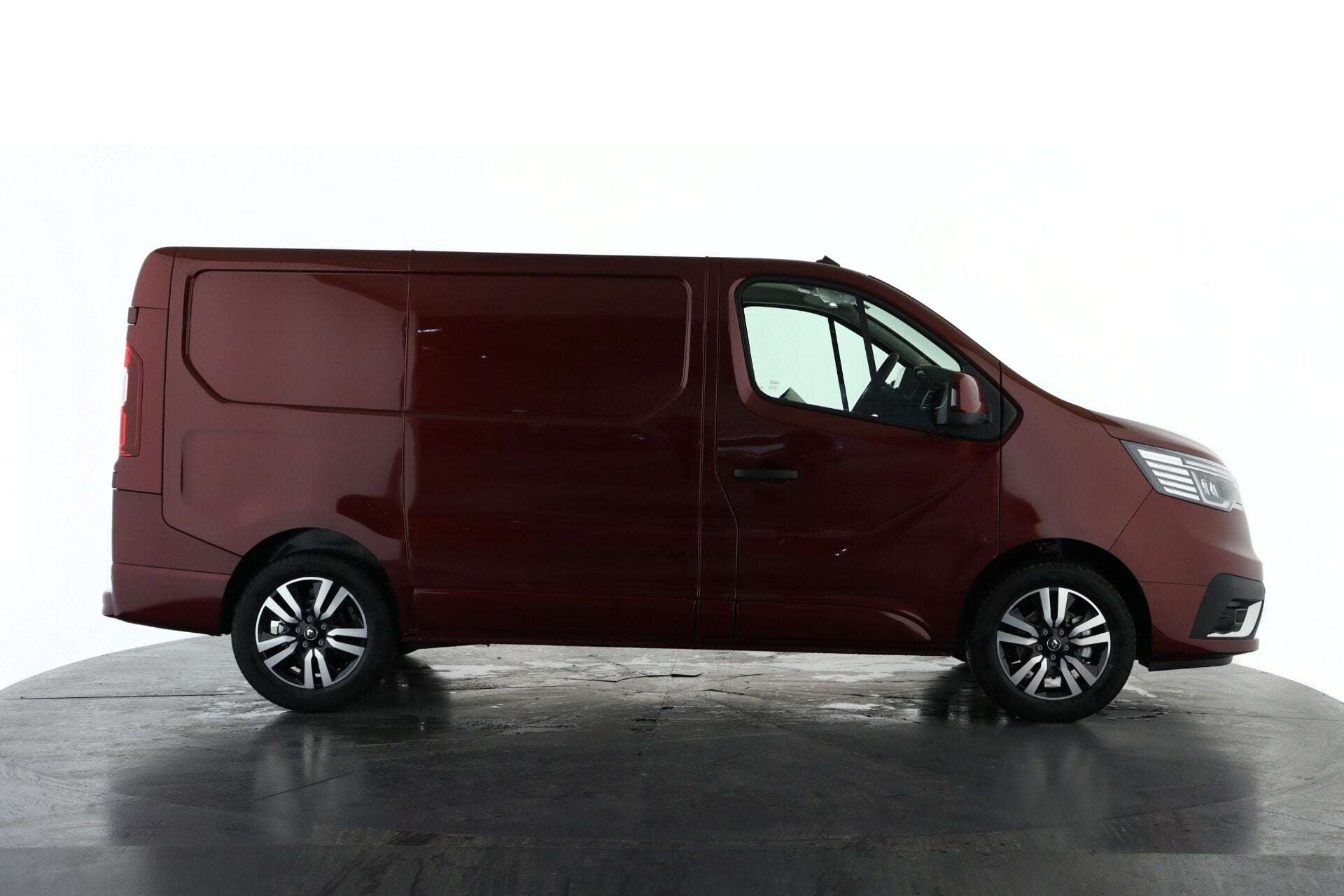 2025 RENAULT TRAFIC 2025 RENAULT TRAFIC