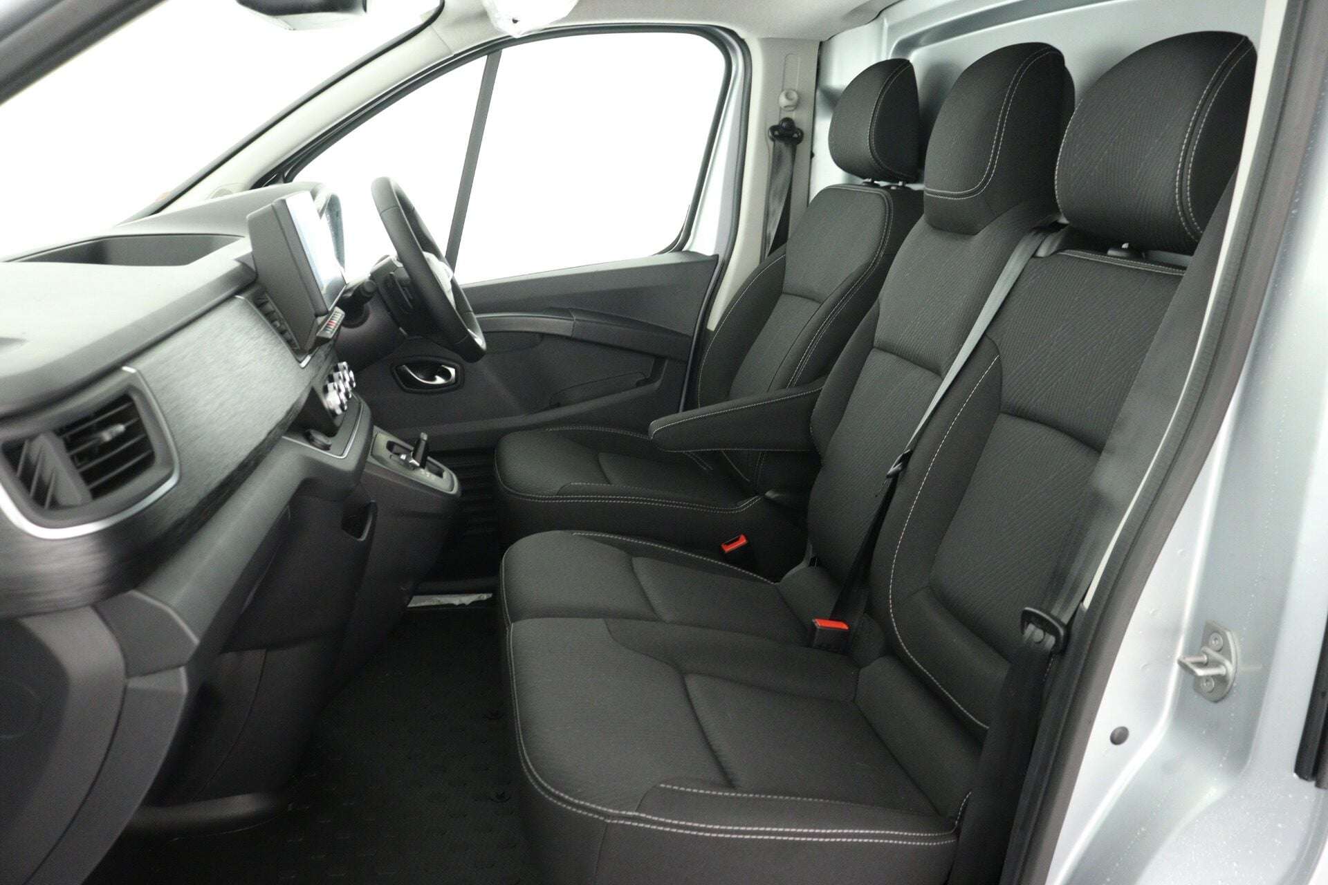 2025 RENAULT TRAFIC 2025 RENAULT TRAFIC