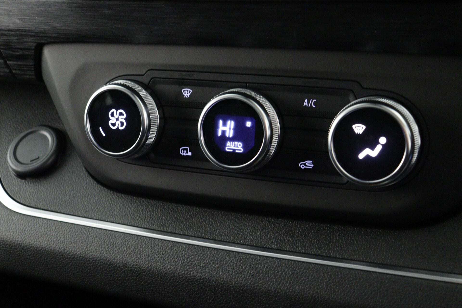 2025 RENAULT TRAFIC 2025 RENAULT TRAFIC