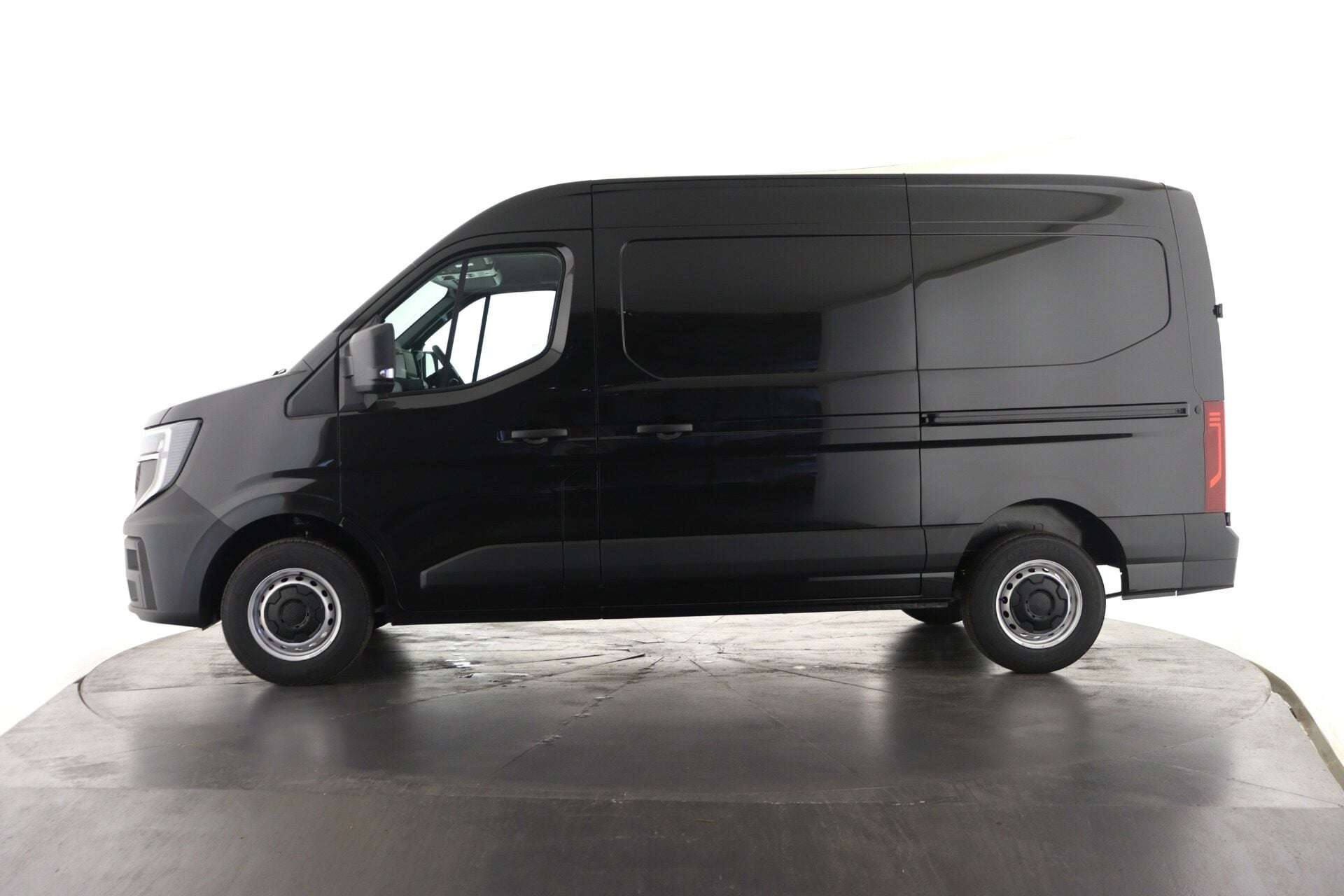 2025 RENAULT MASTER 2025 RENAULT MASTER