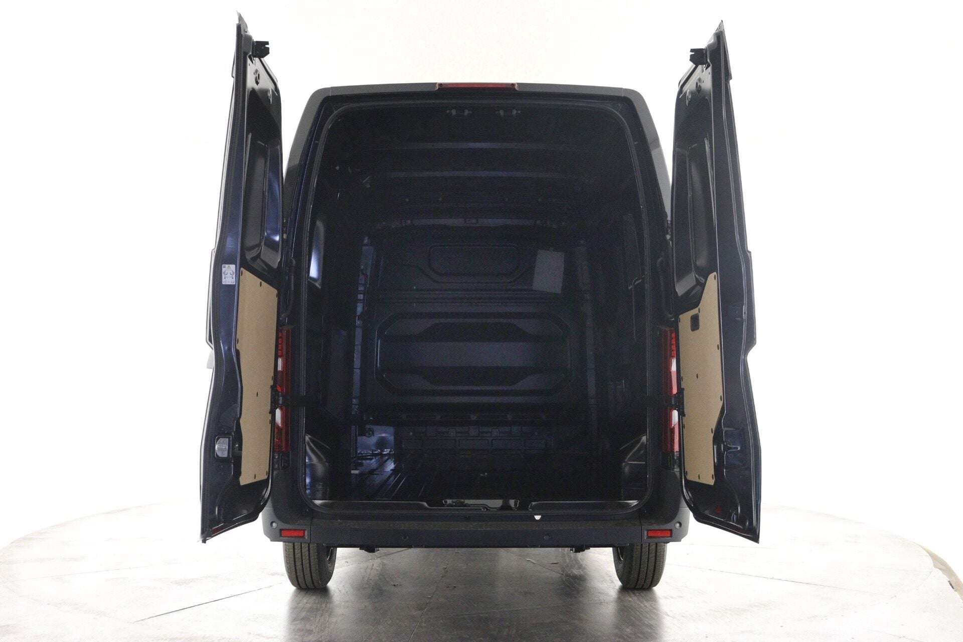 A 2025 RENAULT MASTER MM35 Blue dCi 130 Advance A 2025 RENAULT MASTER MM35 Blue dCi 130 Advance