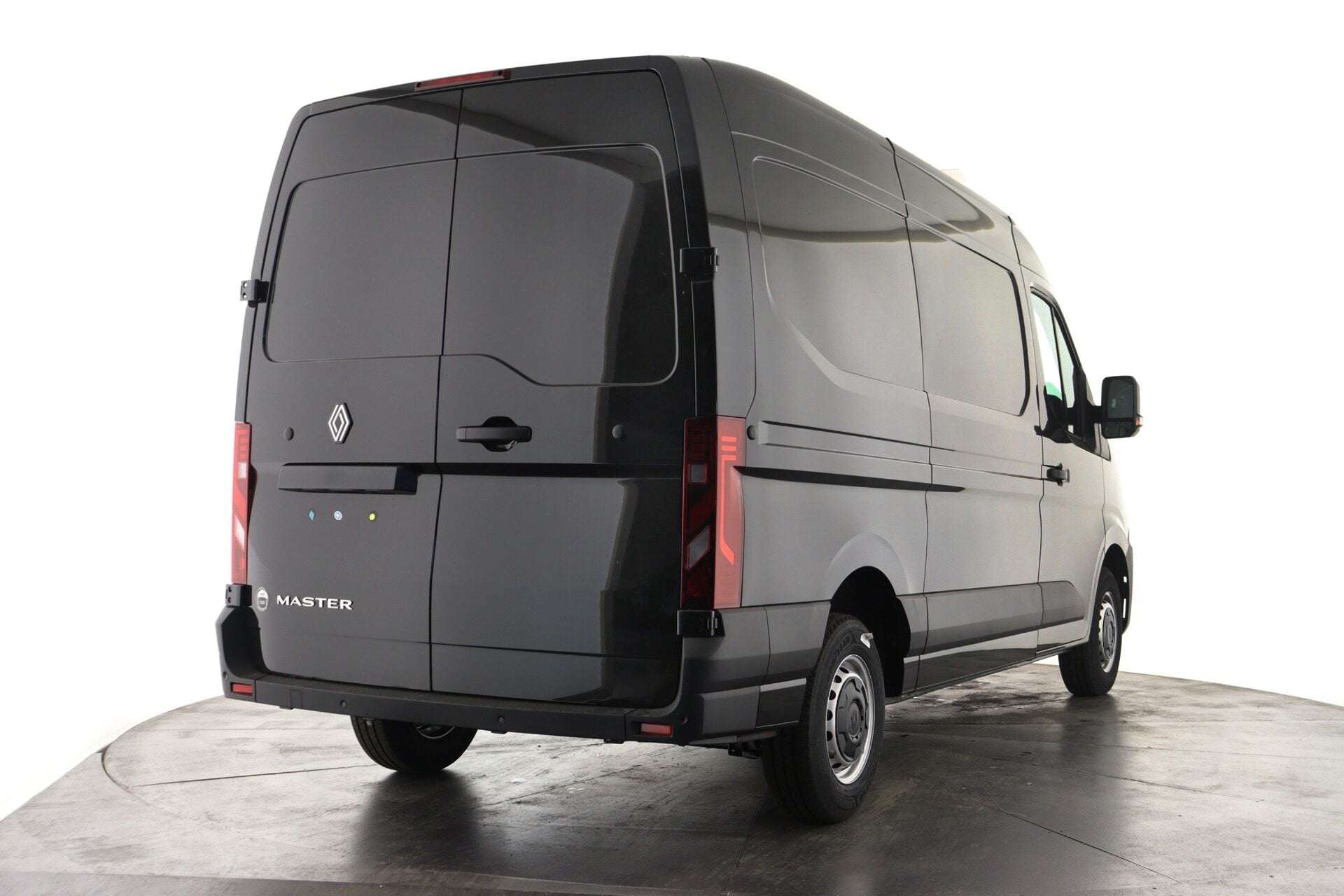 A 2025 RENAULT MASTER MM35 Blue dCi 130 Advance A 2025 RENAULT MASTER MM35 Blue dCi 130 Advance