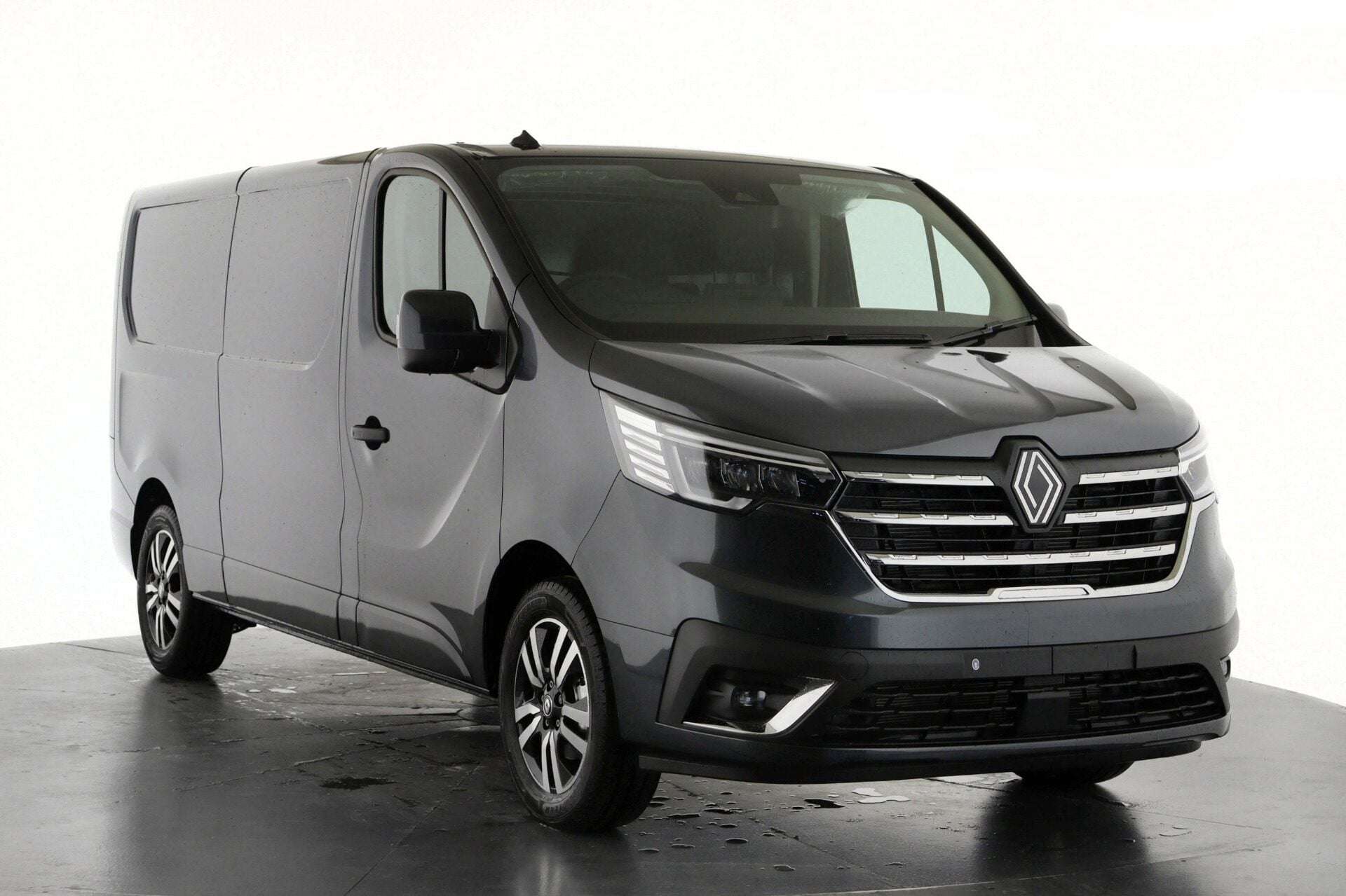 2025 RENAULT TRAFIC 2025 RENAULT TRAFIC