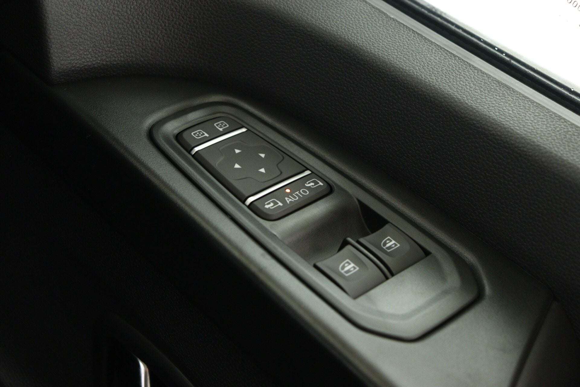 2025 RENAULT TRAFIC 2025 RENAULT TRAFIC