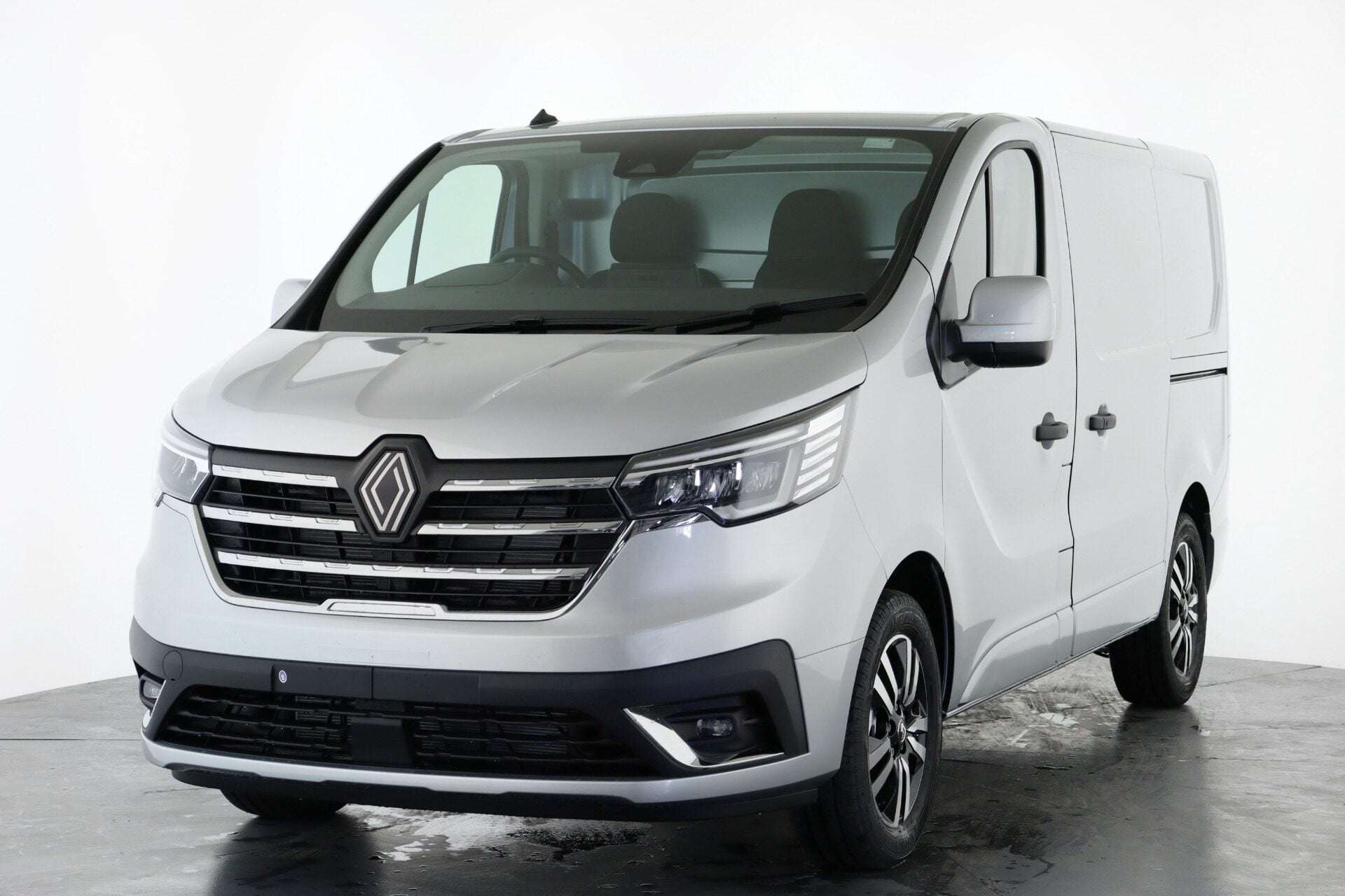 2025 RENAULT TRAFIC 2025 RENAULT TRAFIC