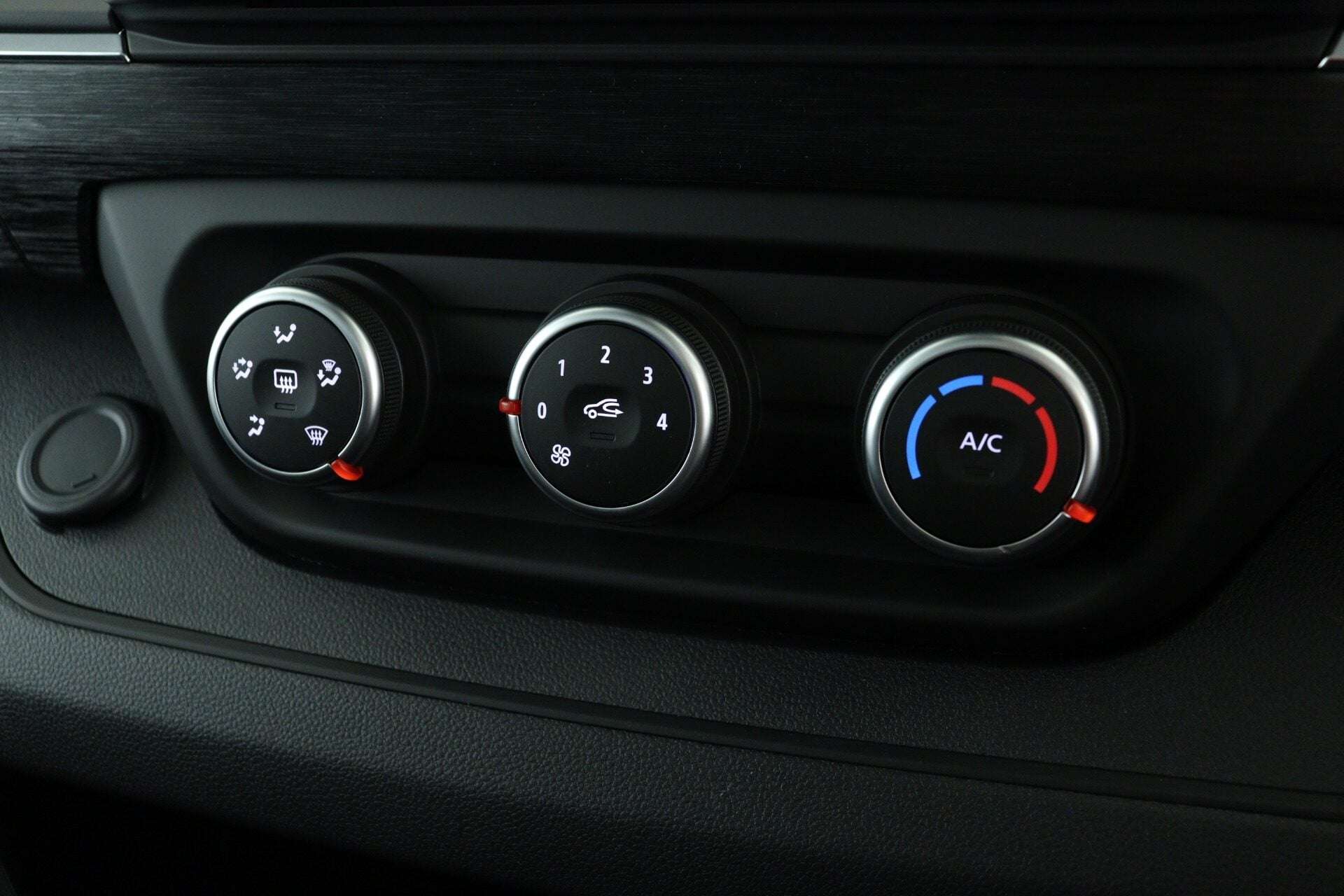 2026 RENAULT TRAFIC 2026 RENAULT TRAFIC