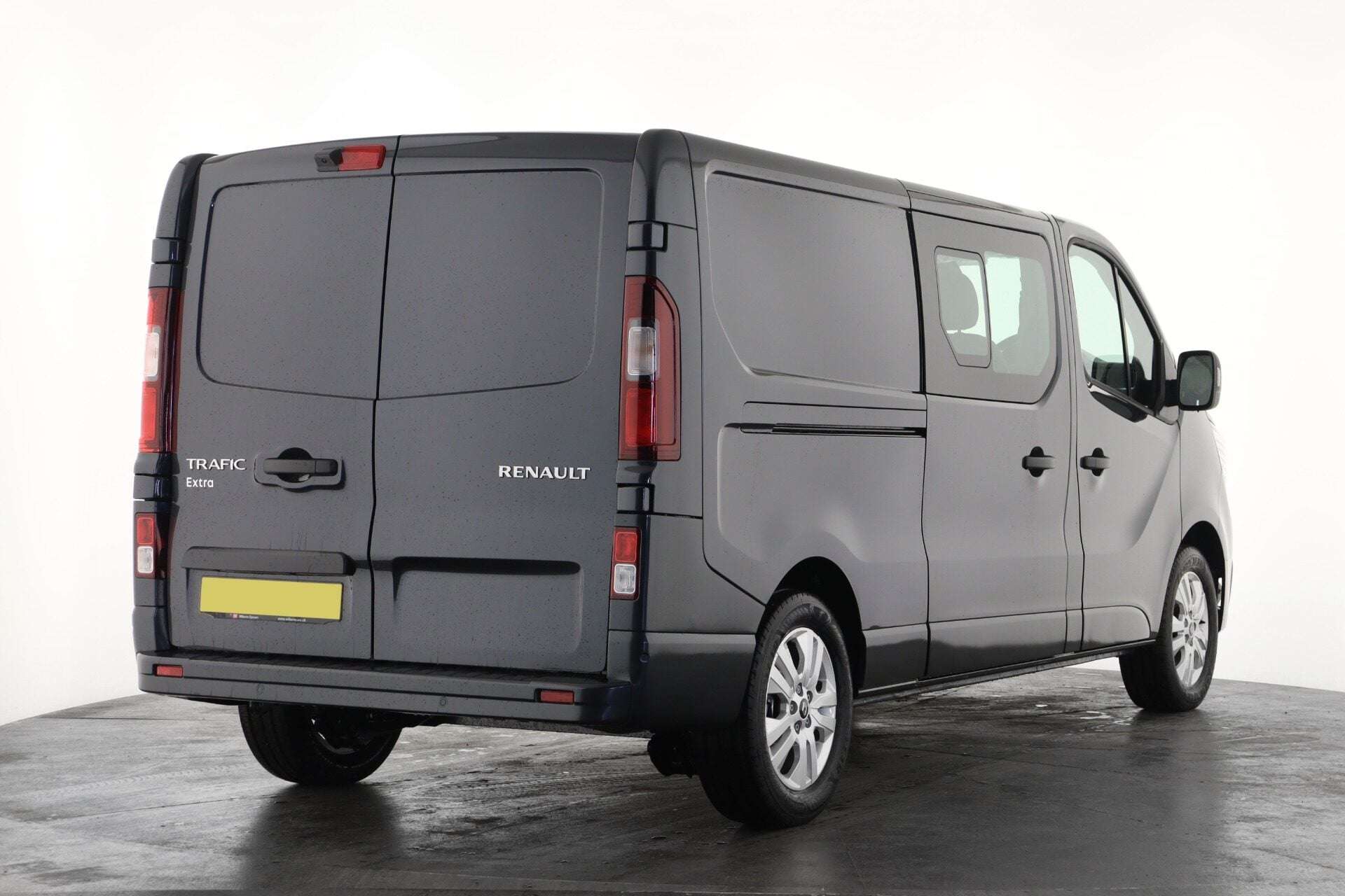 A 2026 RENAULT TRAFIC LL30 Blue dCi 150 Extra MY26 Crew Van A 2026 RENAULT TRAFIC LL30 Blue dCi 150 Extra MY26 Crew Van