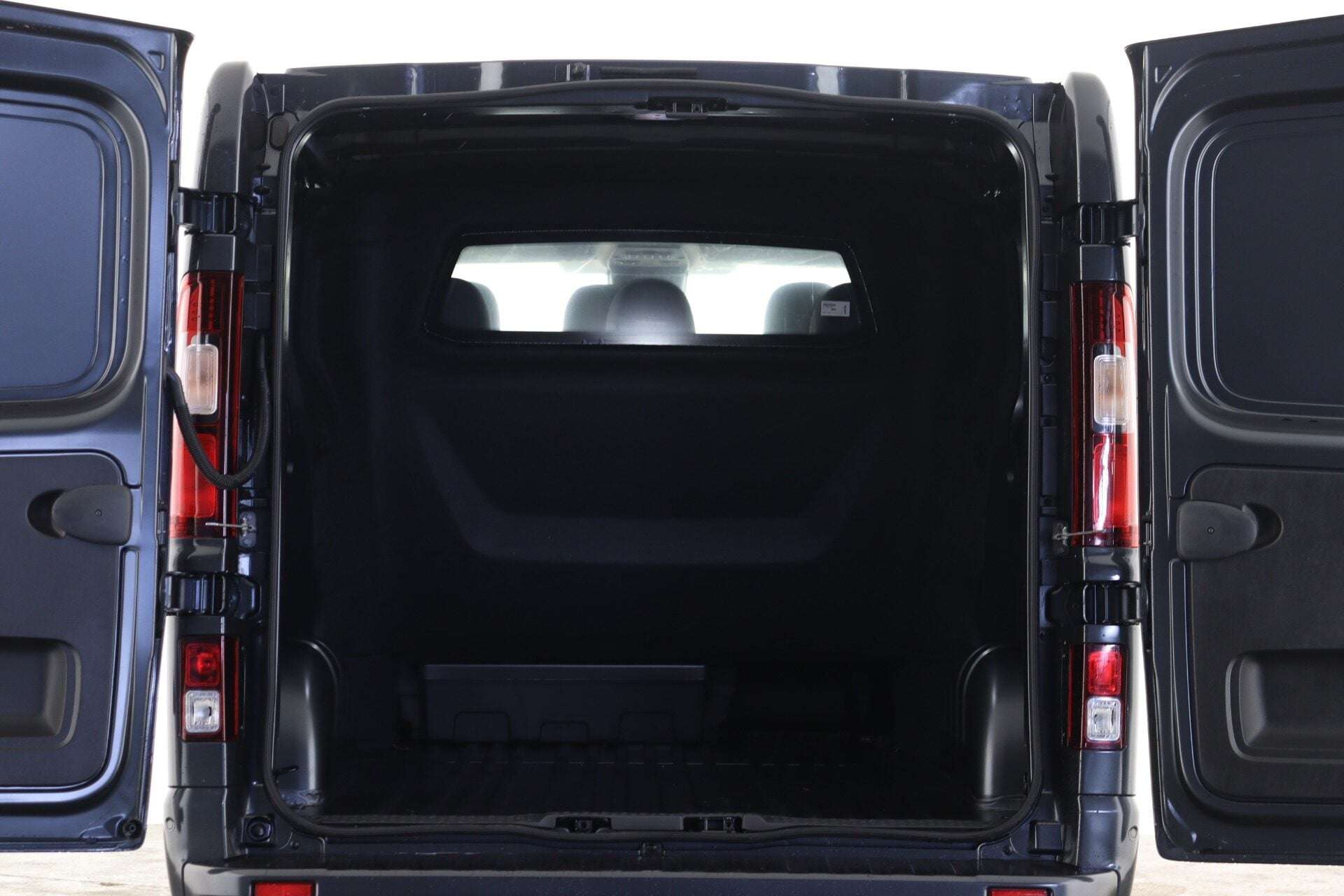 A 2026 RENAULT TRAFIC LL30 Blue dCi 150 Extra MY26 Crew Van A 2026 RENAULT TRAFIC LL30 Blue dCi 150 Extra MY26 Crew Van