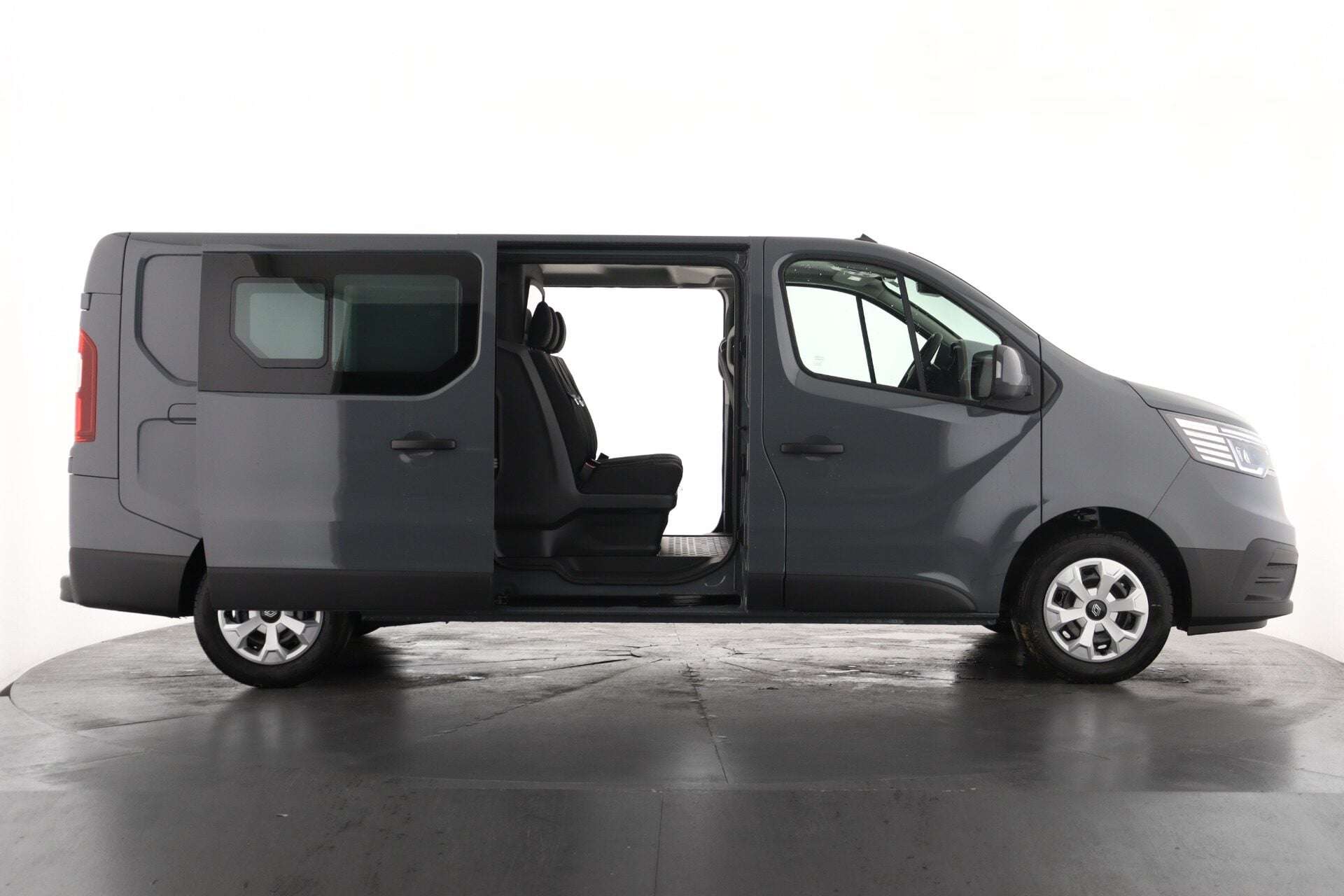 2026 RENAULT TRAFIC 2026 RENAULT TRAFIC